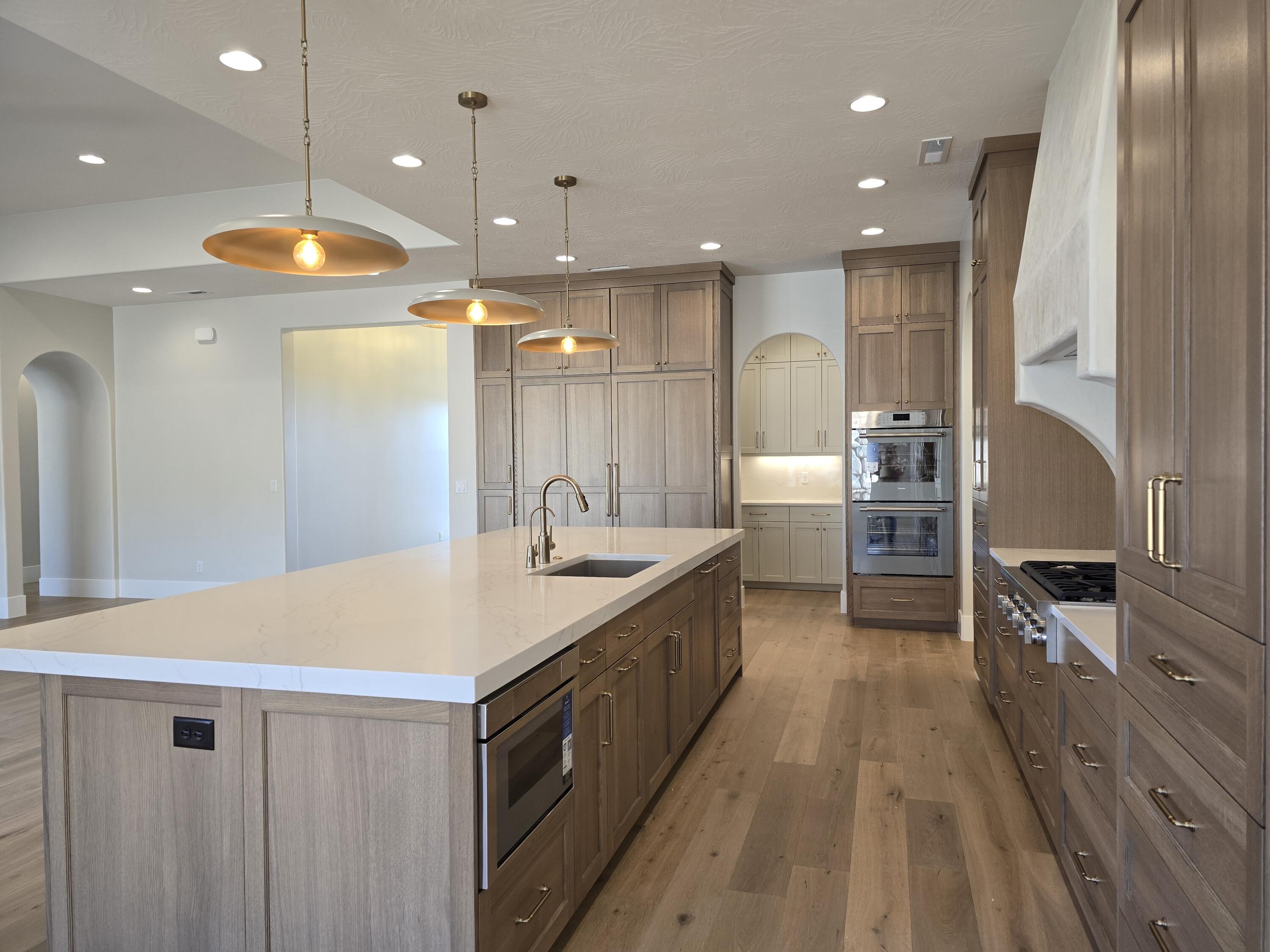 WASHINGTON VISTA - Residential