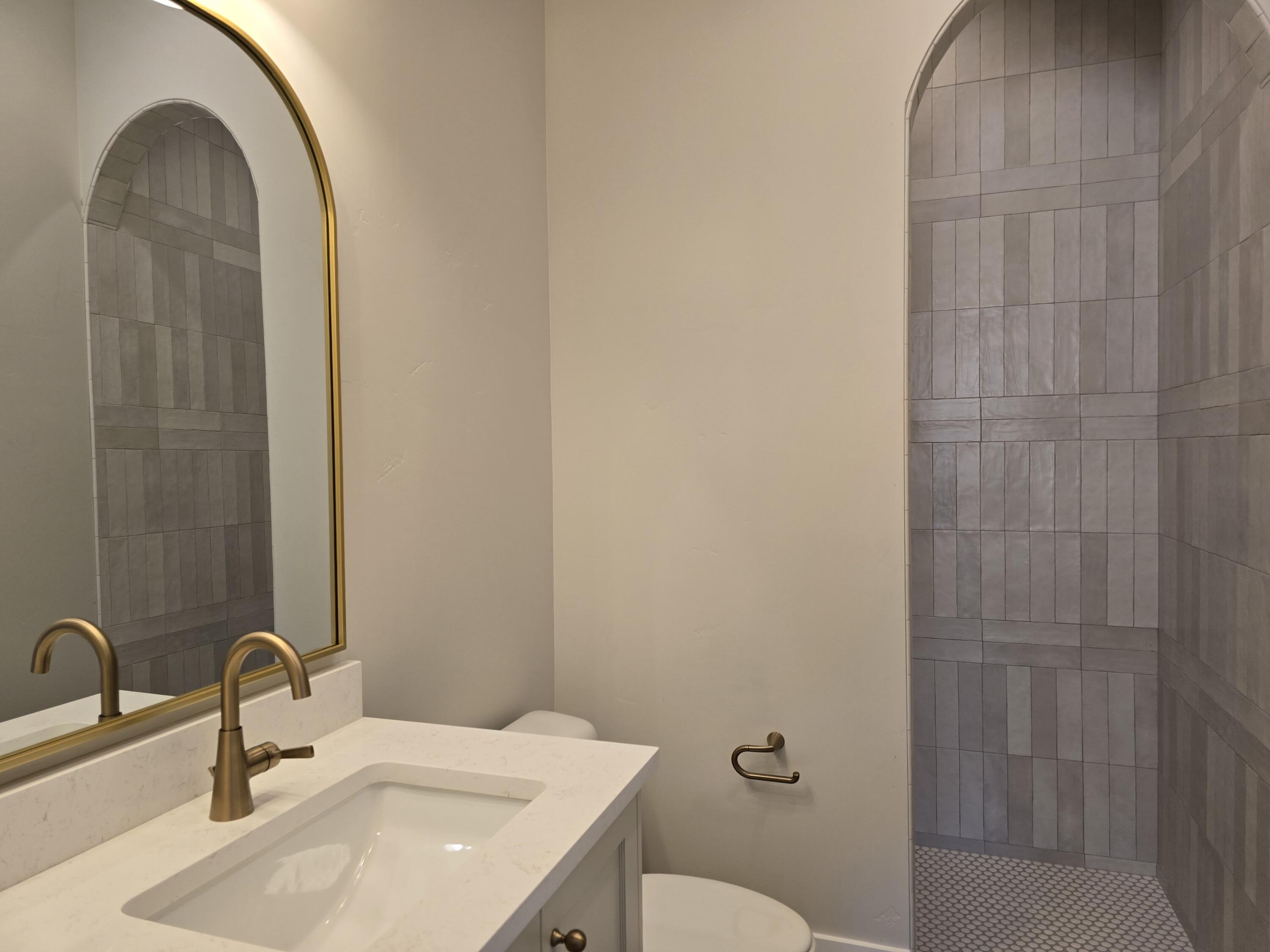 WASHINGTON VISTA - Residential