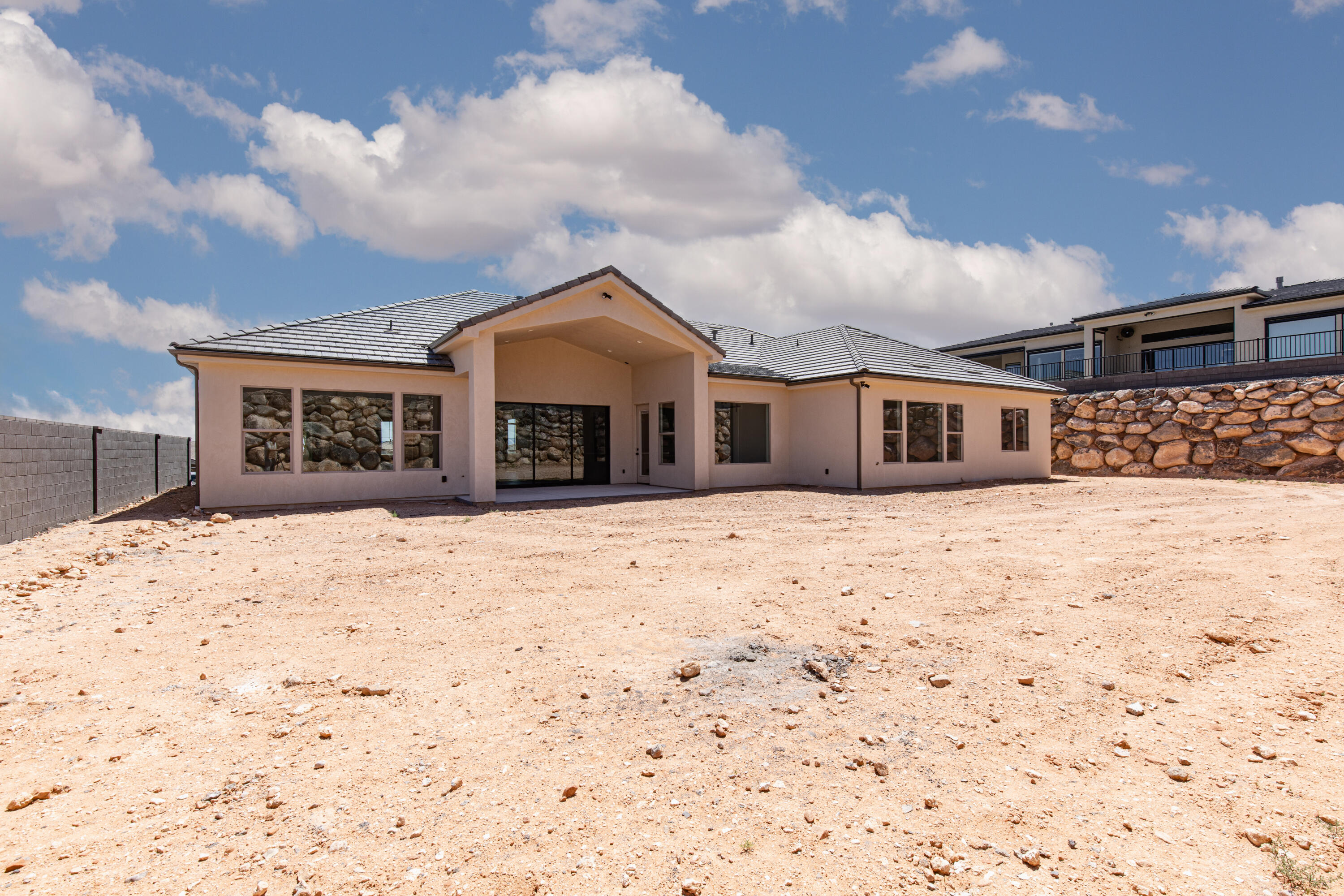 WASHINGTON VISTA - Residential