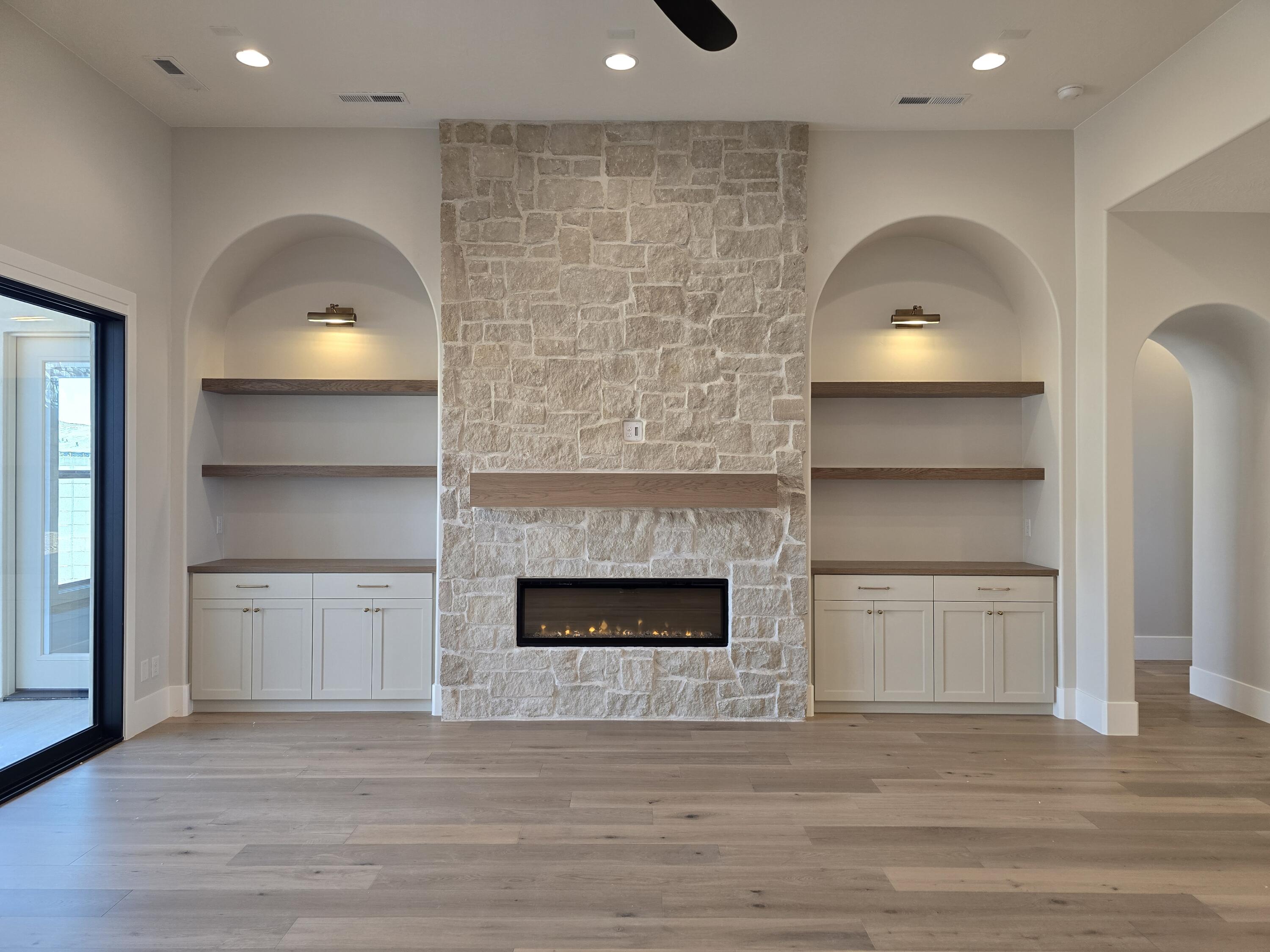 WASHINGTON VISTA - Residential