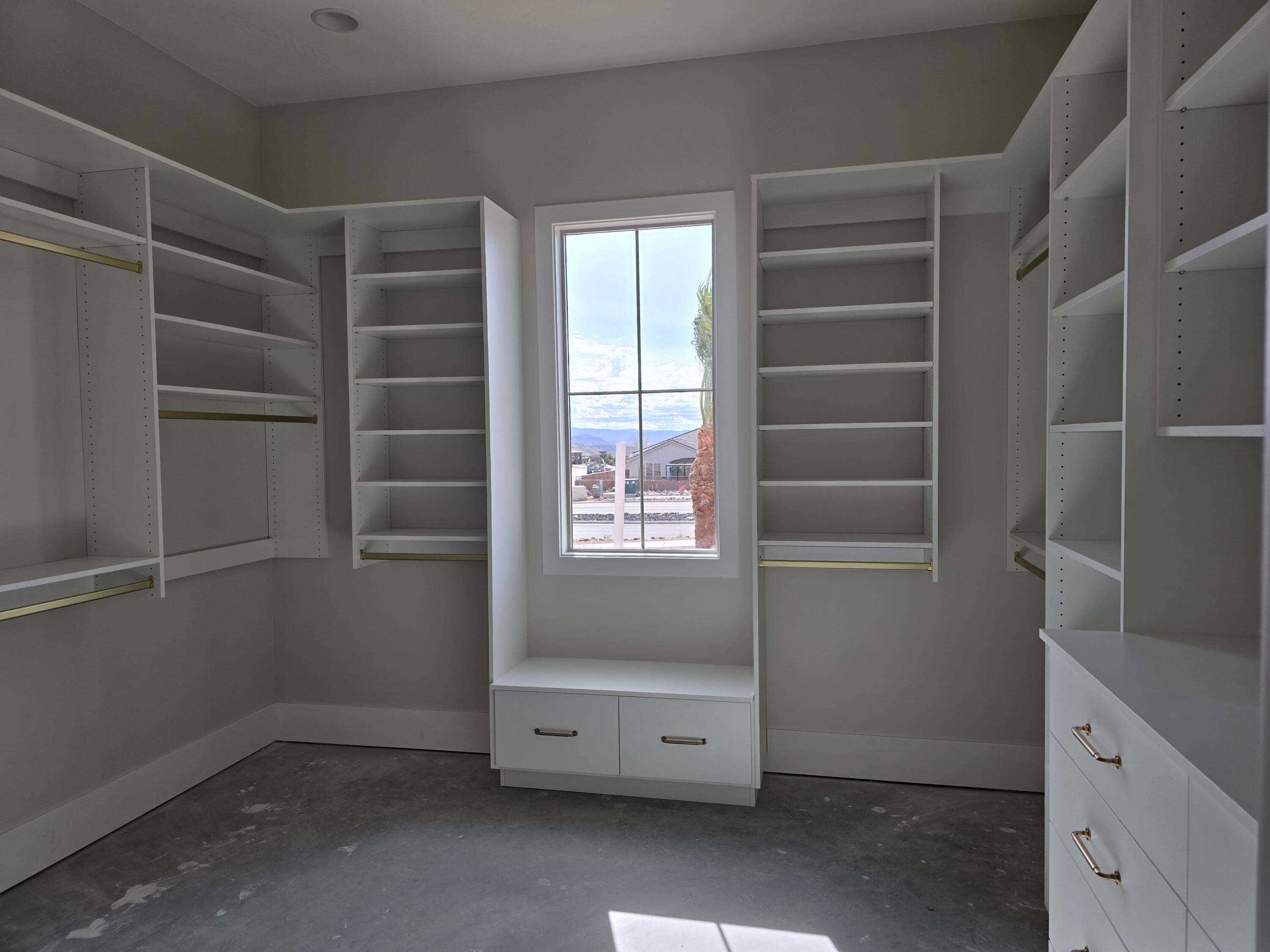 WASHINGTON VISTA - Residential