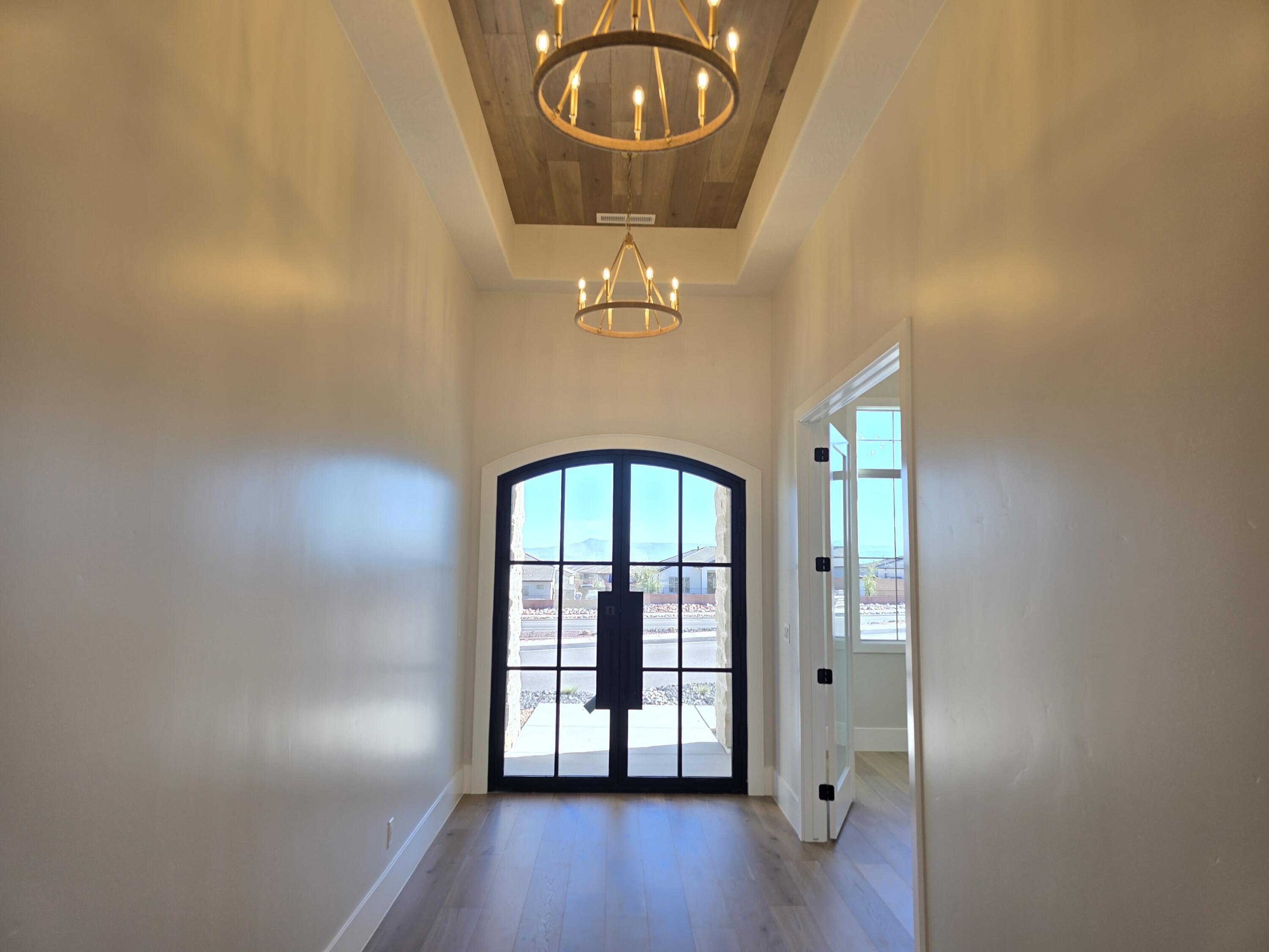 WASHINGTON VISTA - Residential