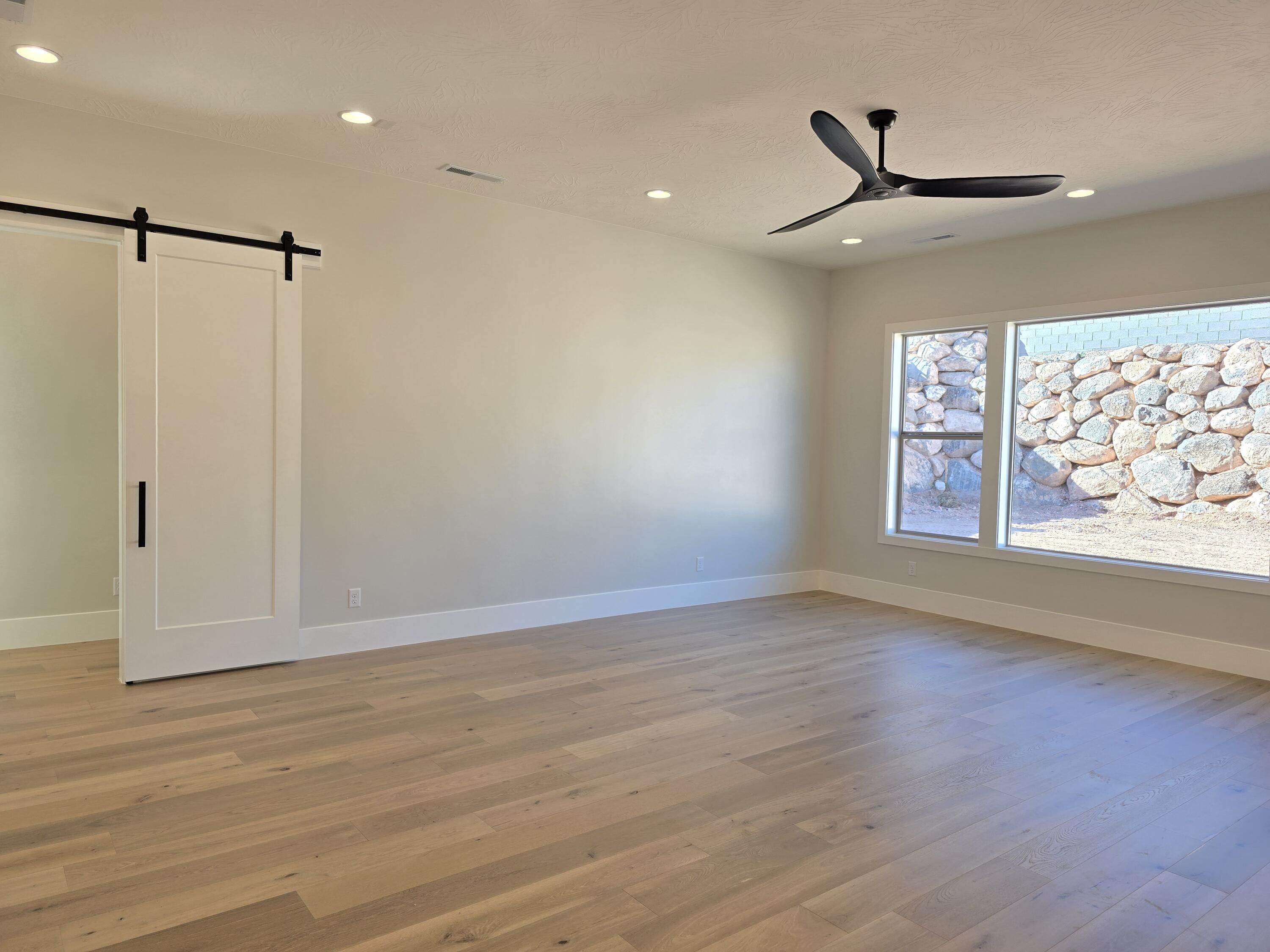 WASHINGTON VISTA - Residential