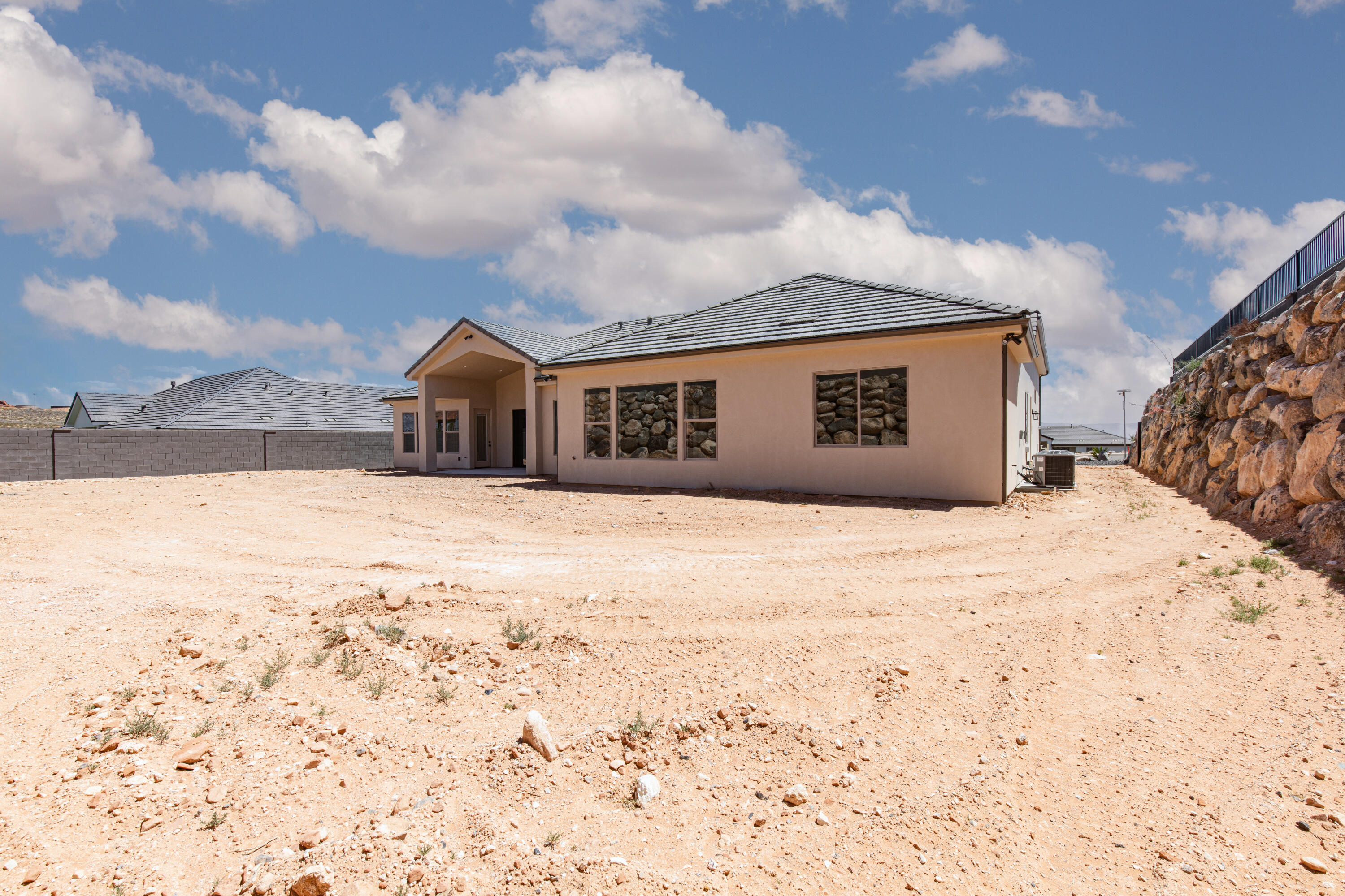 WASHINGTON VISTA - Residential