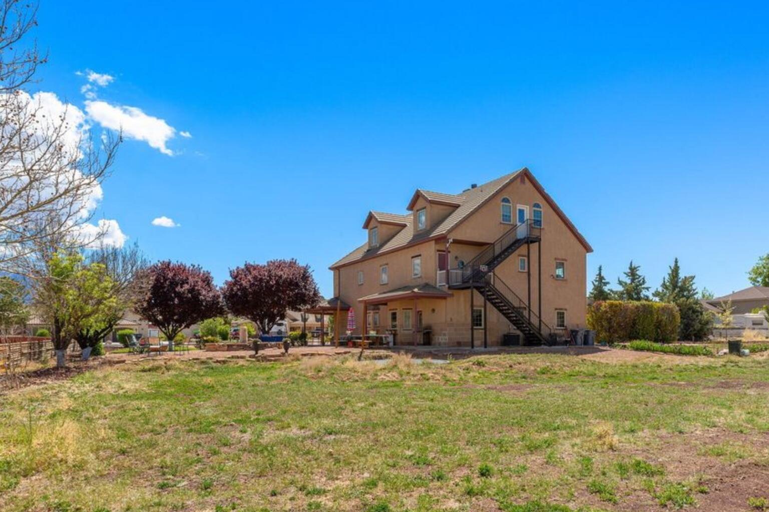 OLD FARM - Residential