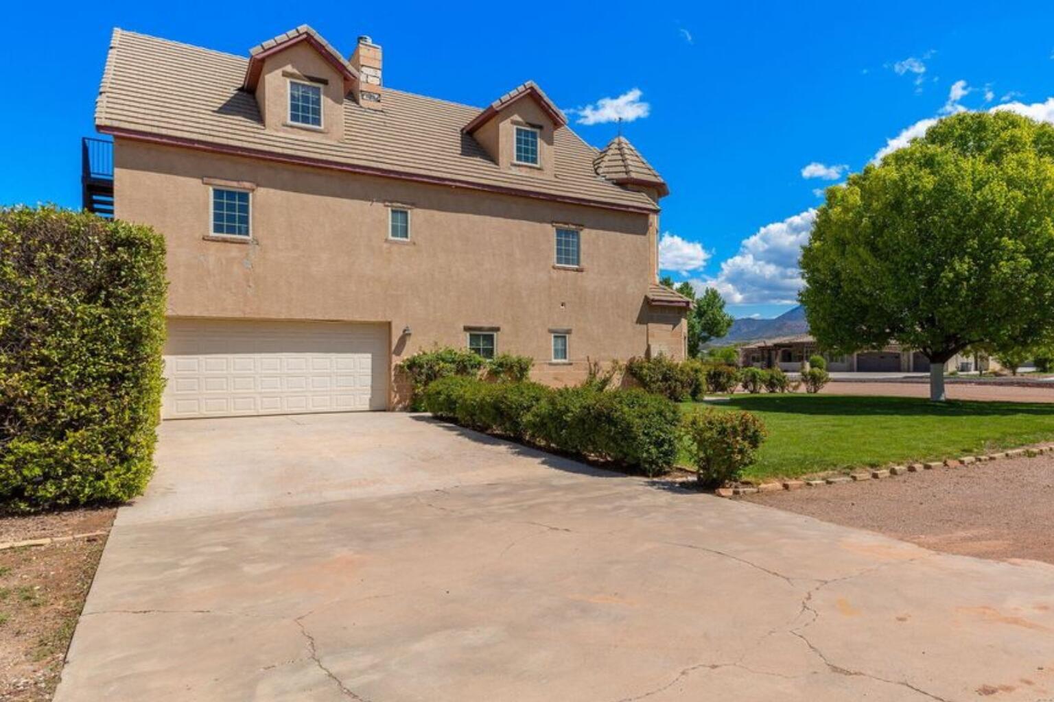 OLD FARM - Residential