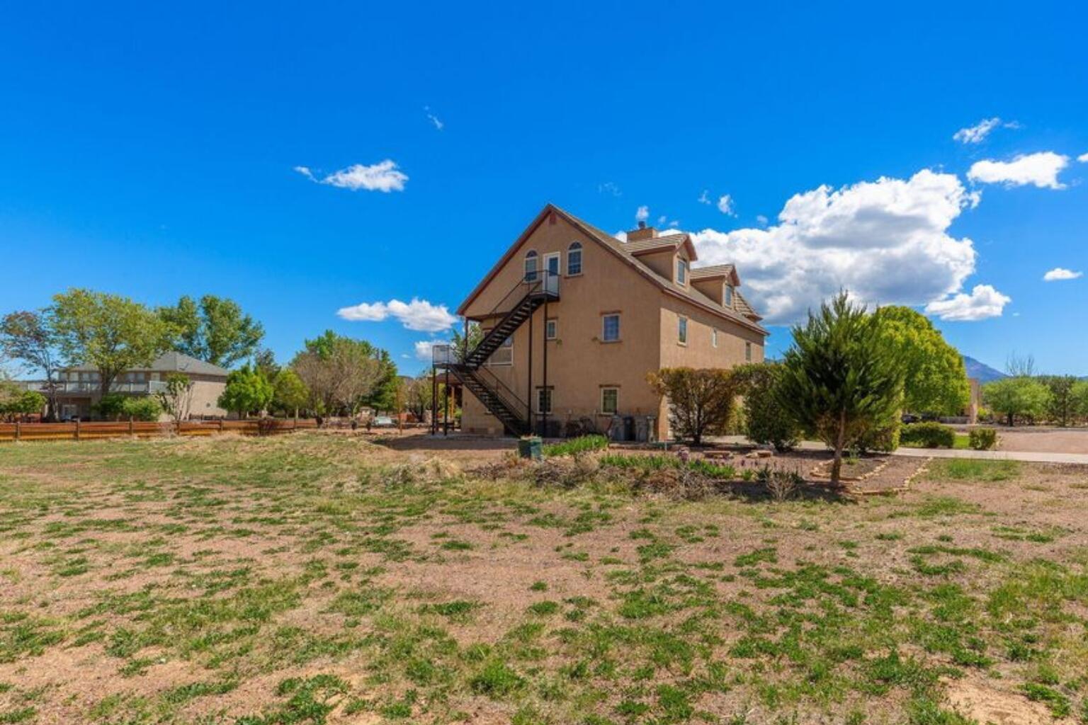 OLD FARM - Residential