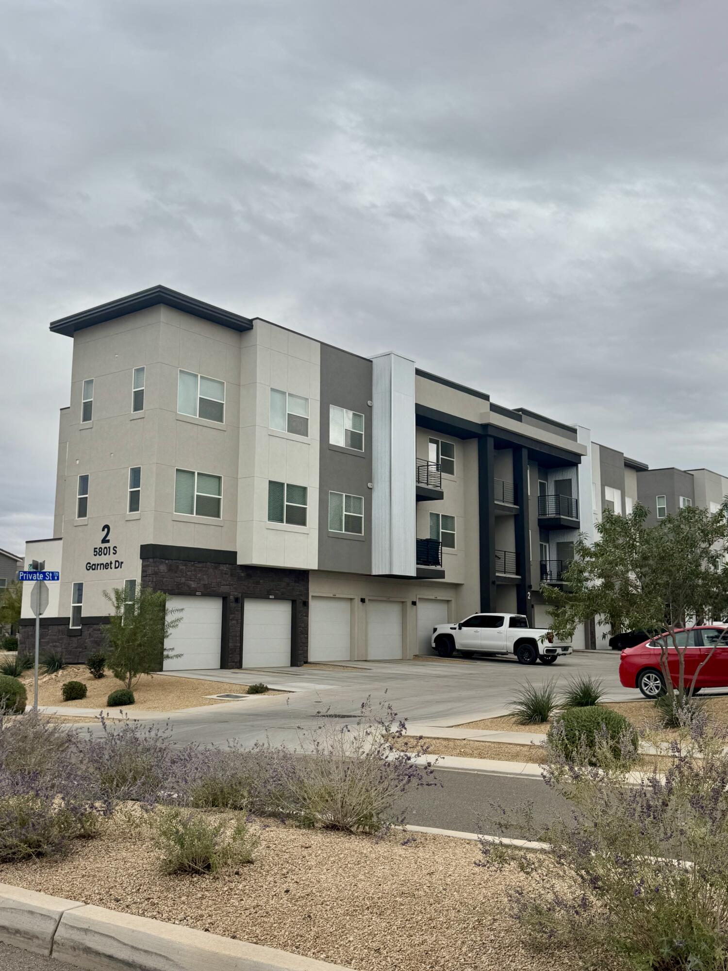 AUBURN HILLS - Residential