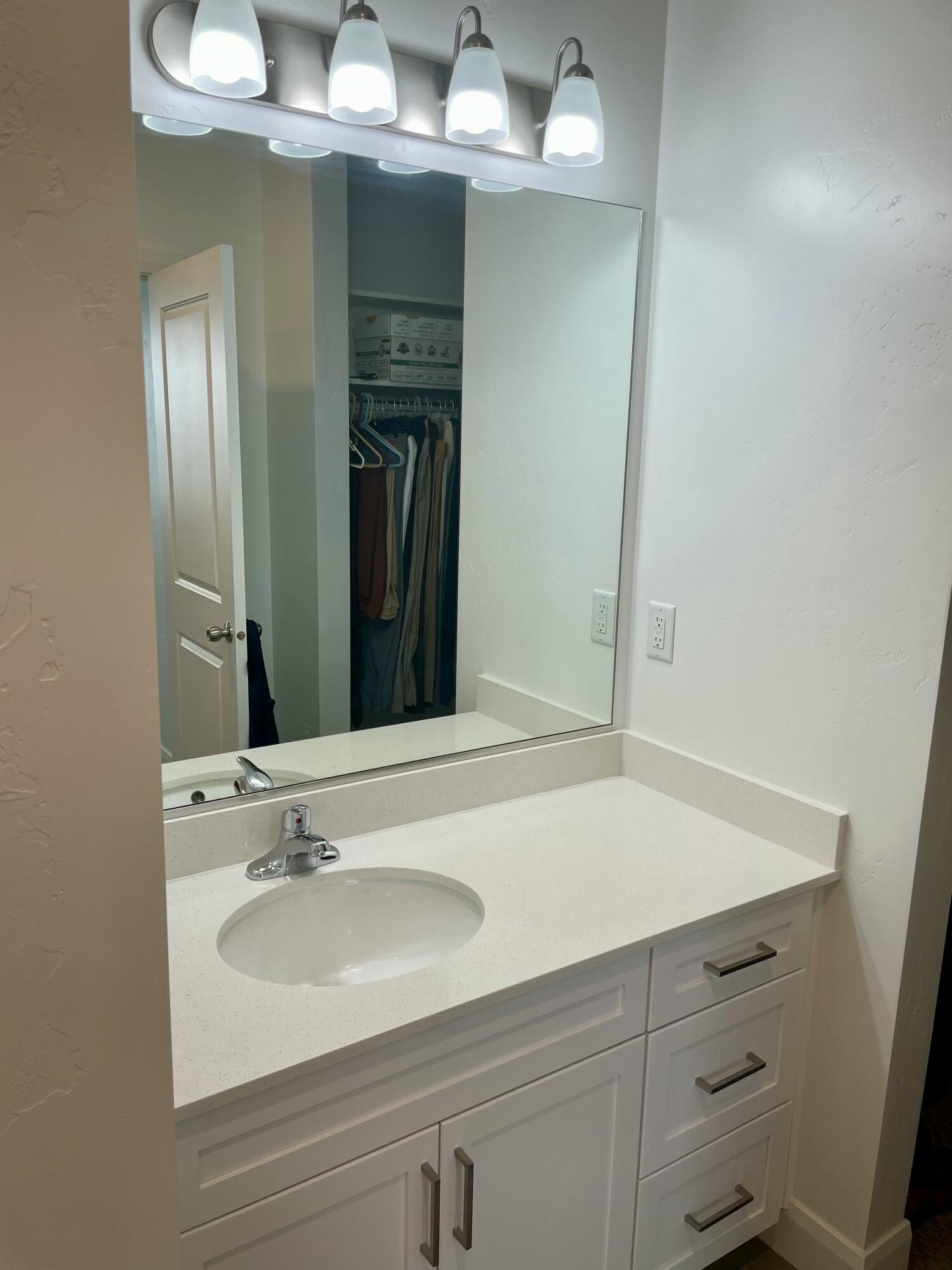 AUBURN HILLS - Residential