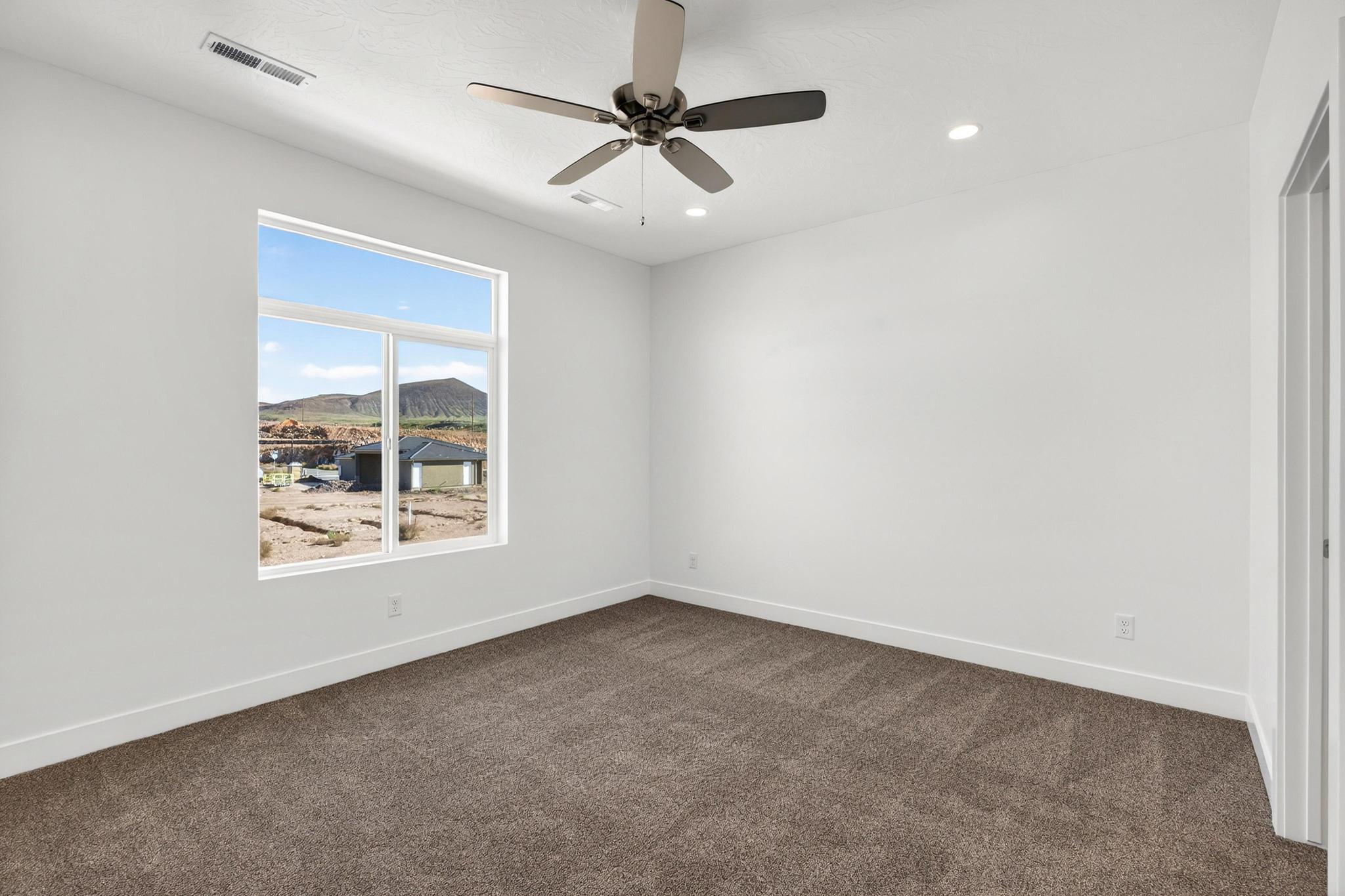 HURRICANE TOWNSITE - Residential Income