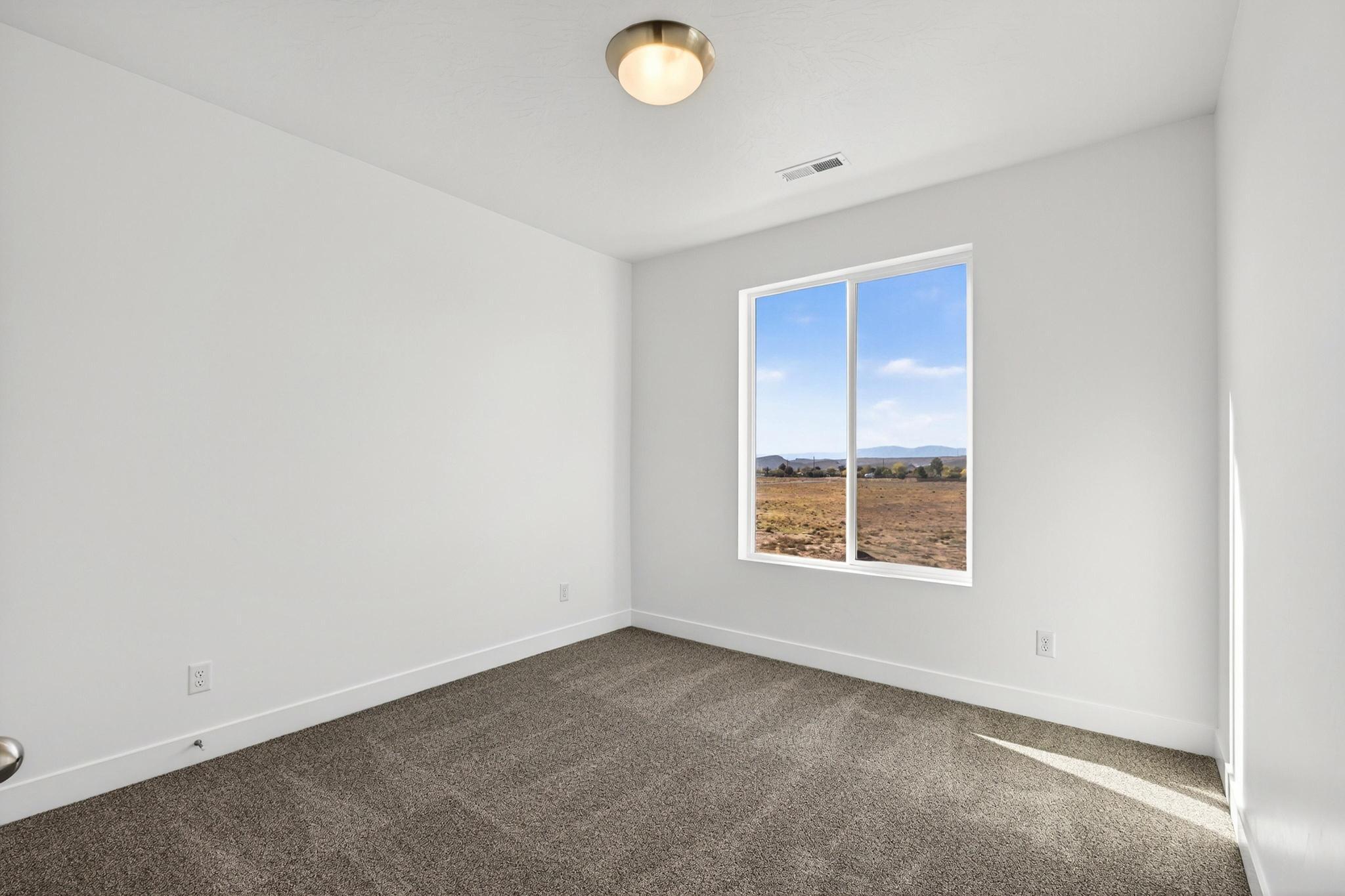 HURRICANE TOWNSITE - Residential Income