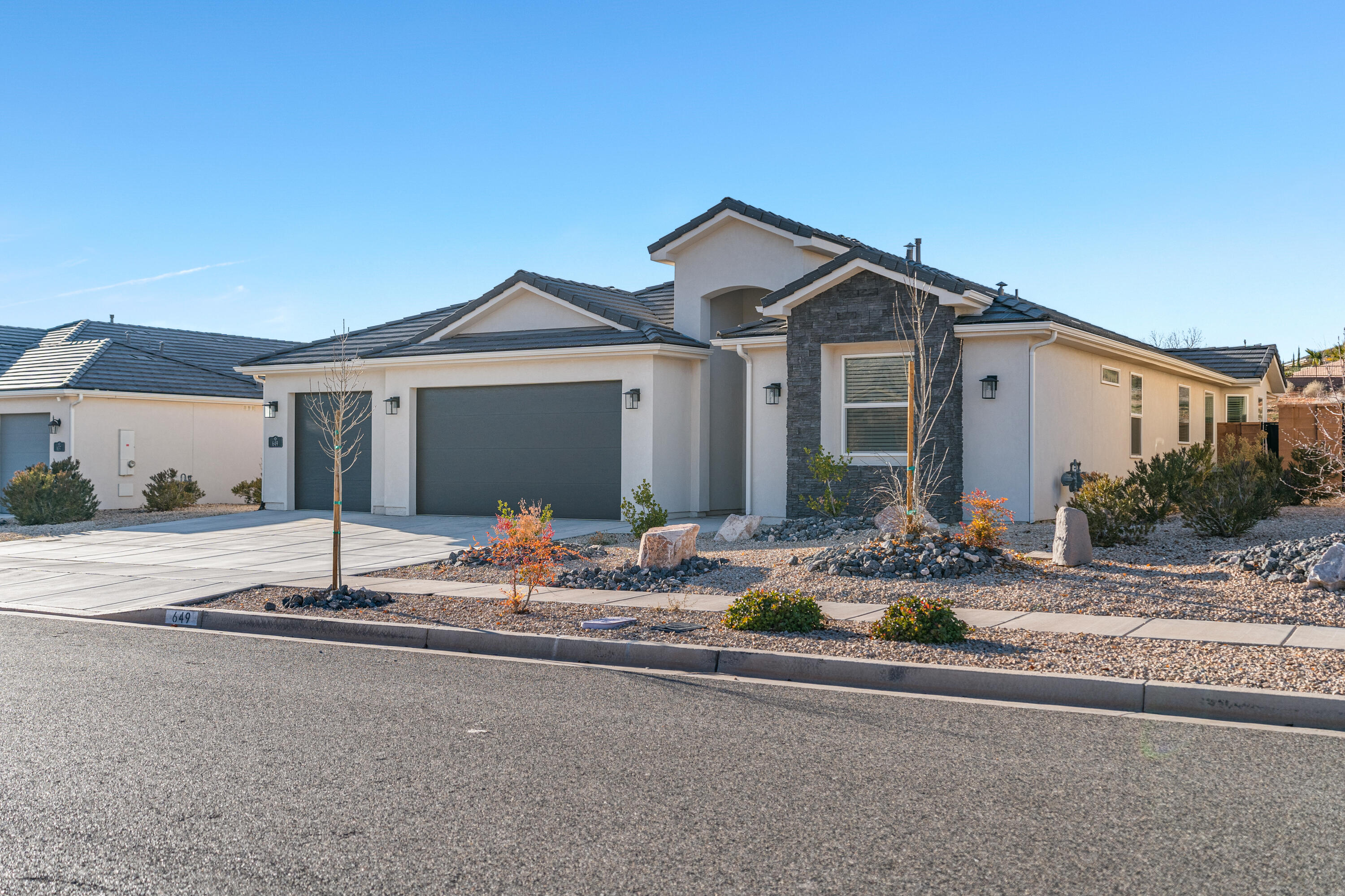 ARROYO AT SIENNA HILLS - Residential