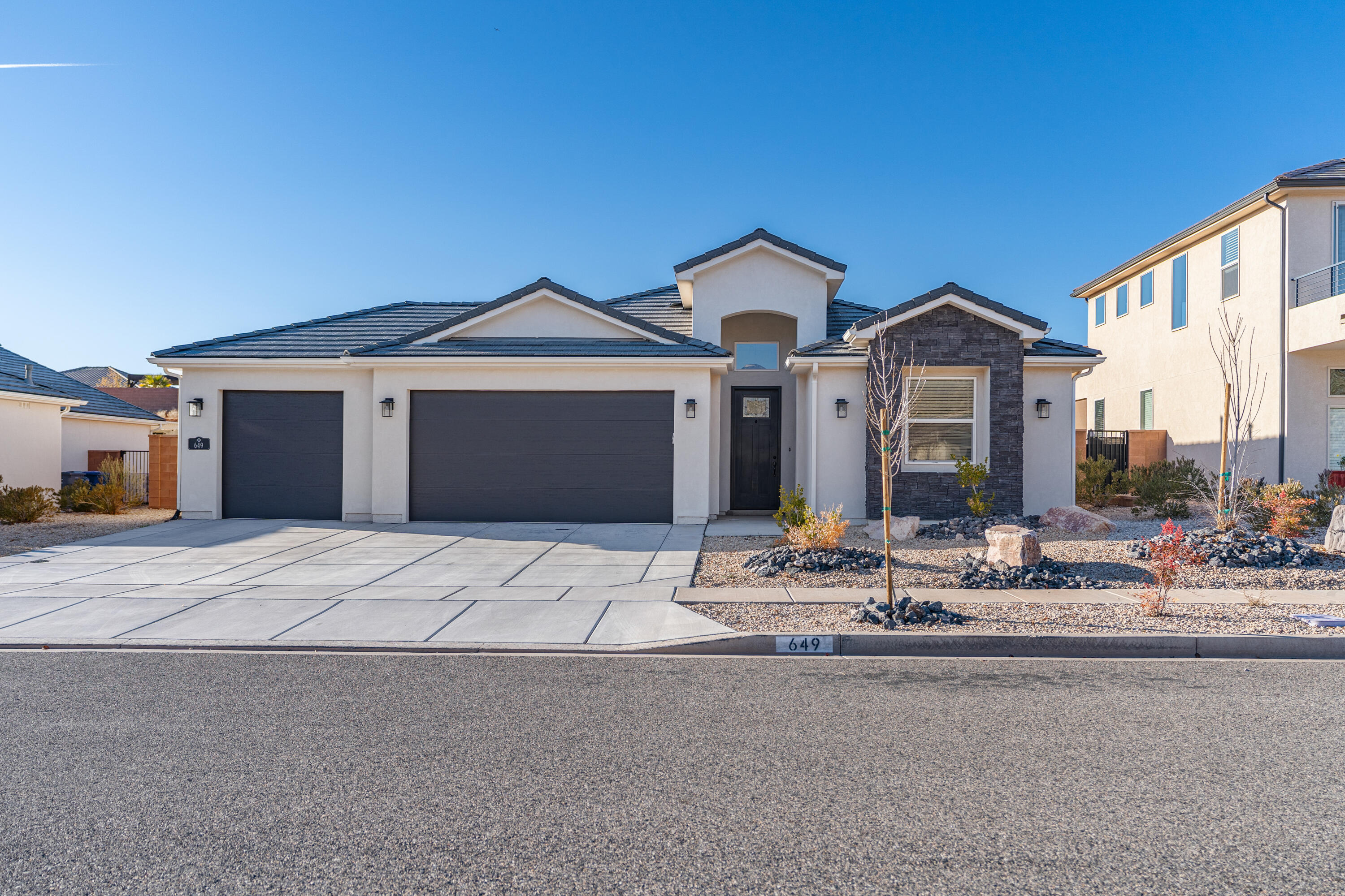 ARROYO AT SIENNA HILLS - Residential