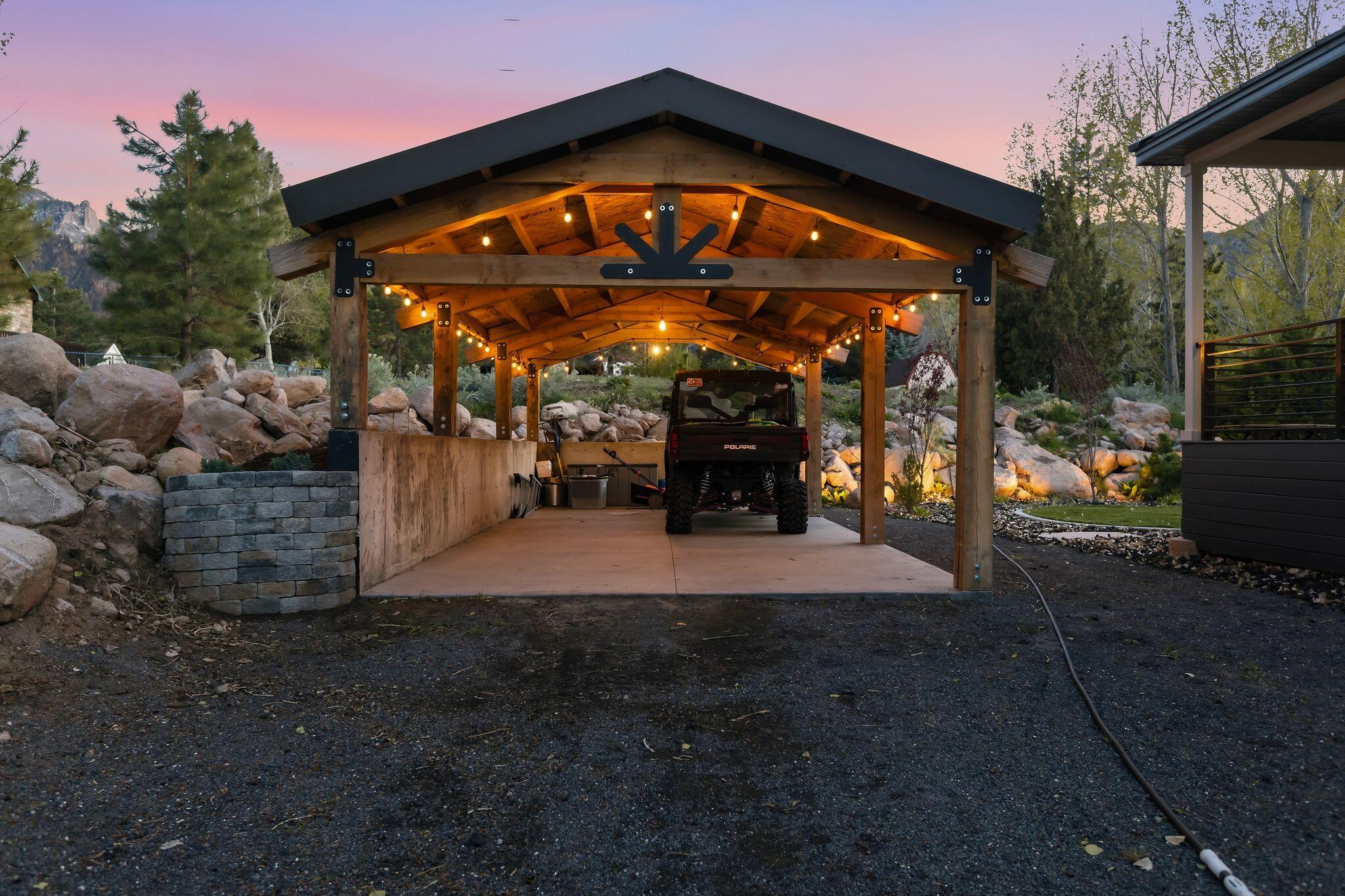 MOUNTAIN VIEW ESTATES - Residential