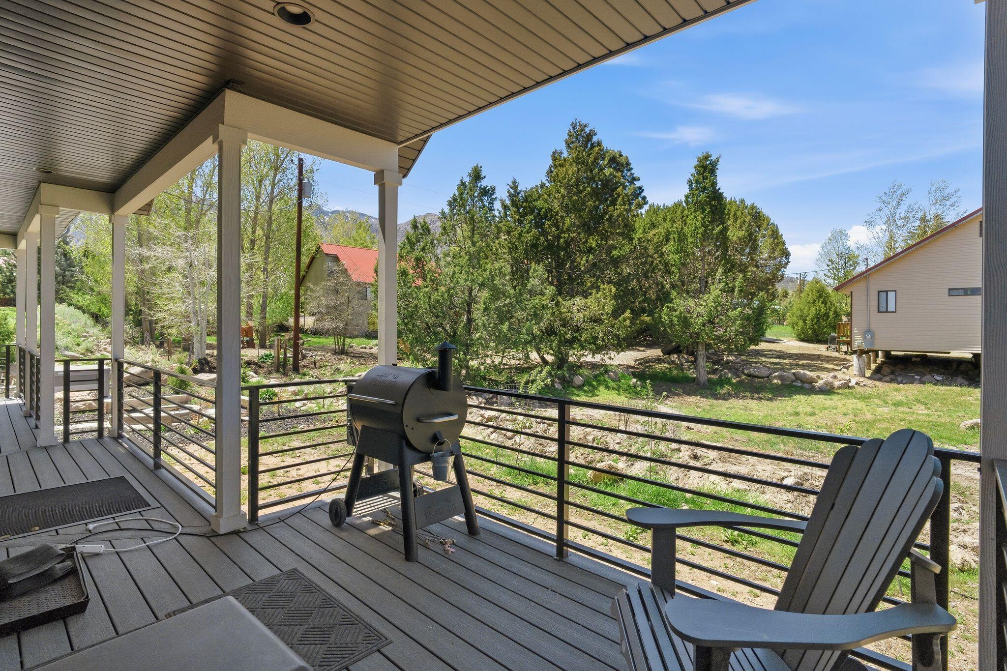 MOUNTAIN VIEW ESTATES - Residential