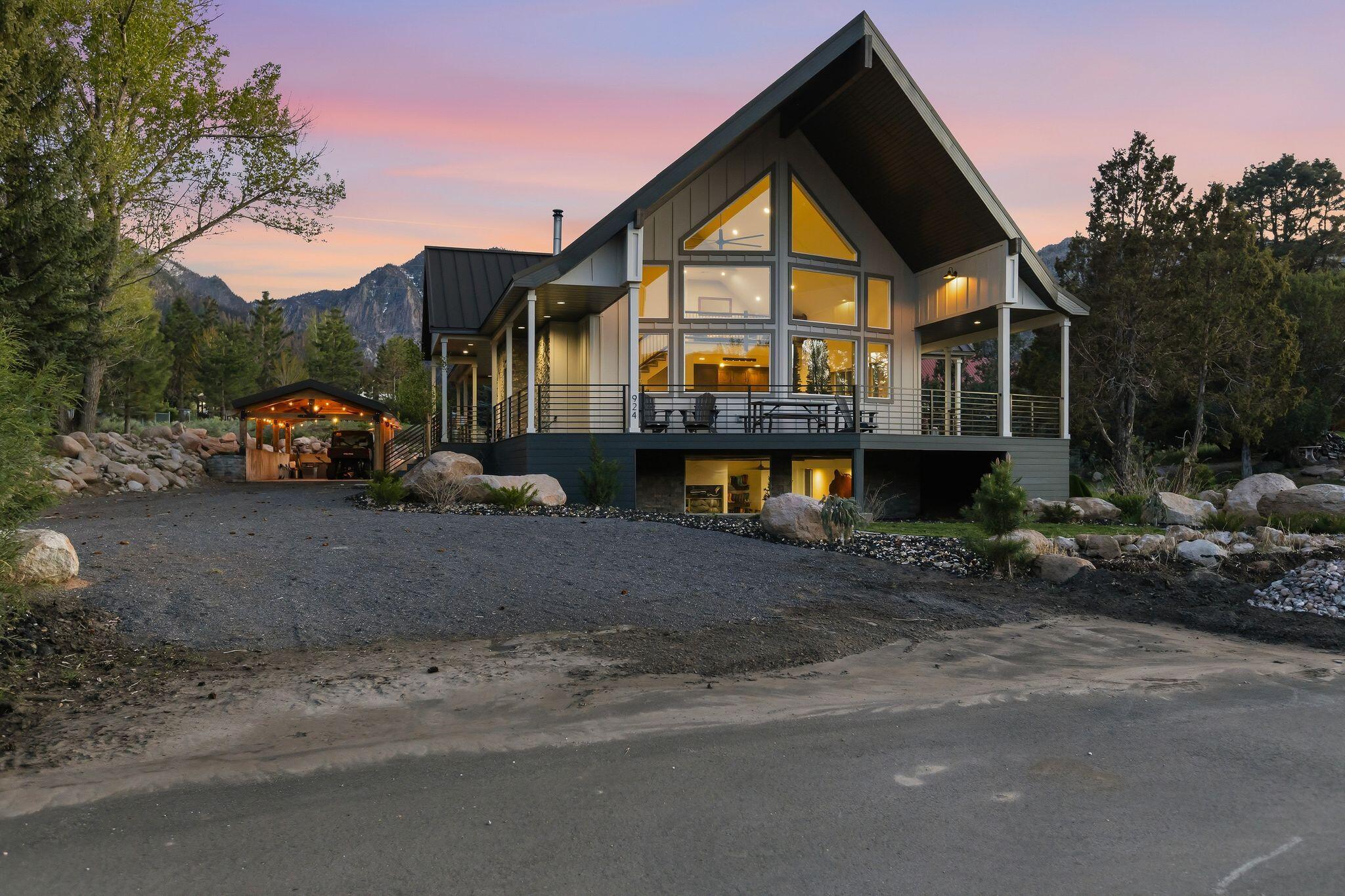 MOUNTAIN VIEW ESTATES - Residential
