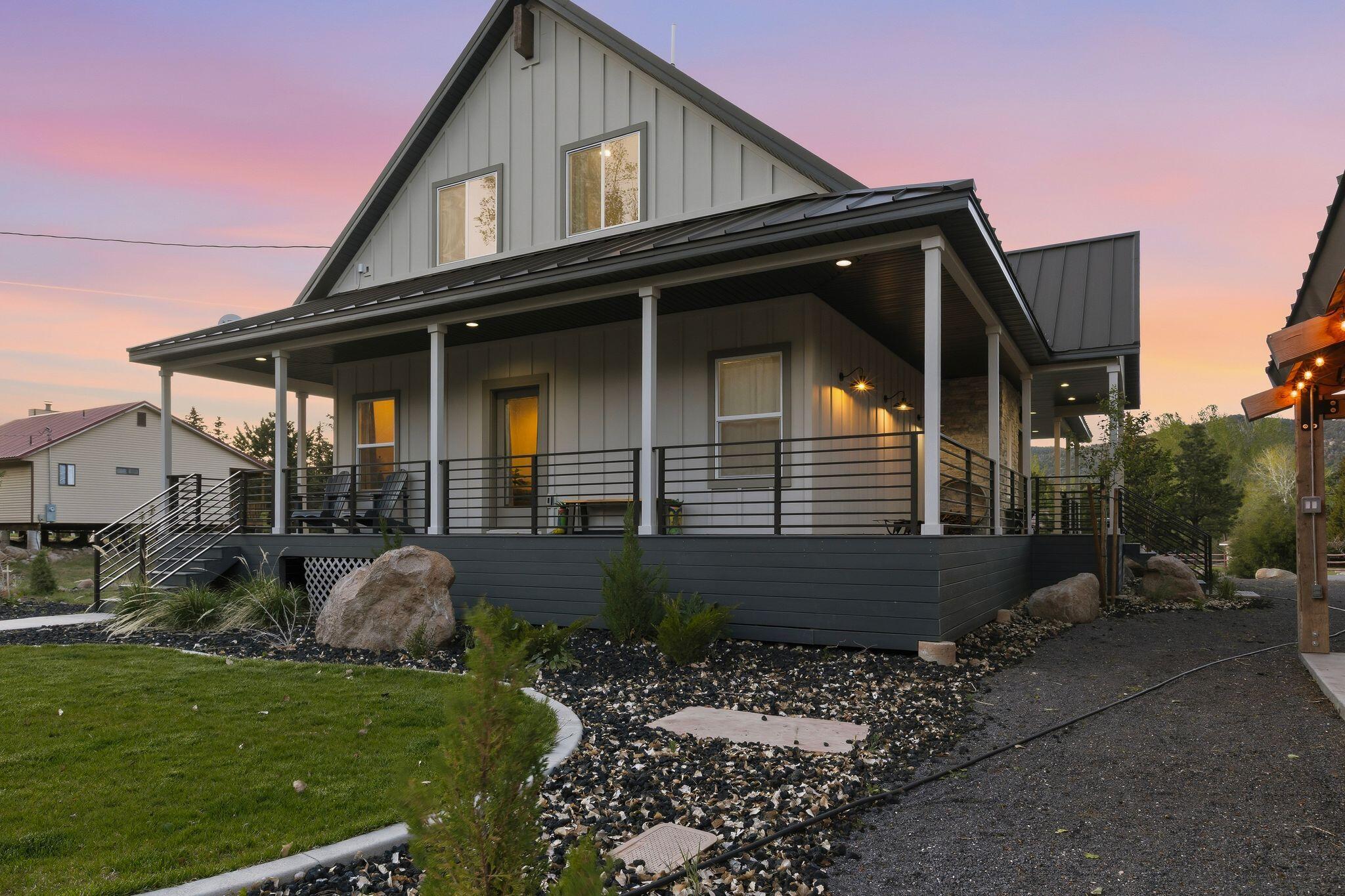 MOUNTAIN VIEW ESTATES - Residential