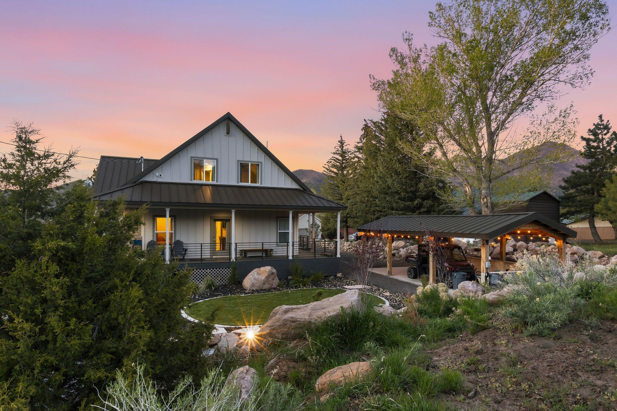 MOUNTAIN VIEW ESTATES - Residential