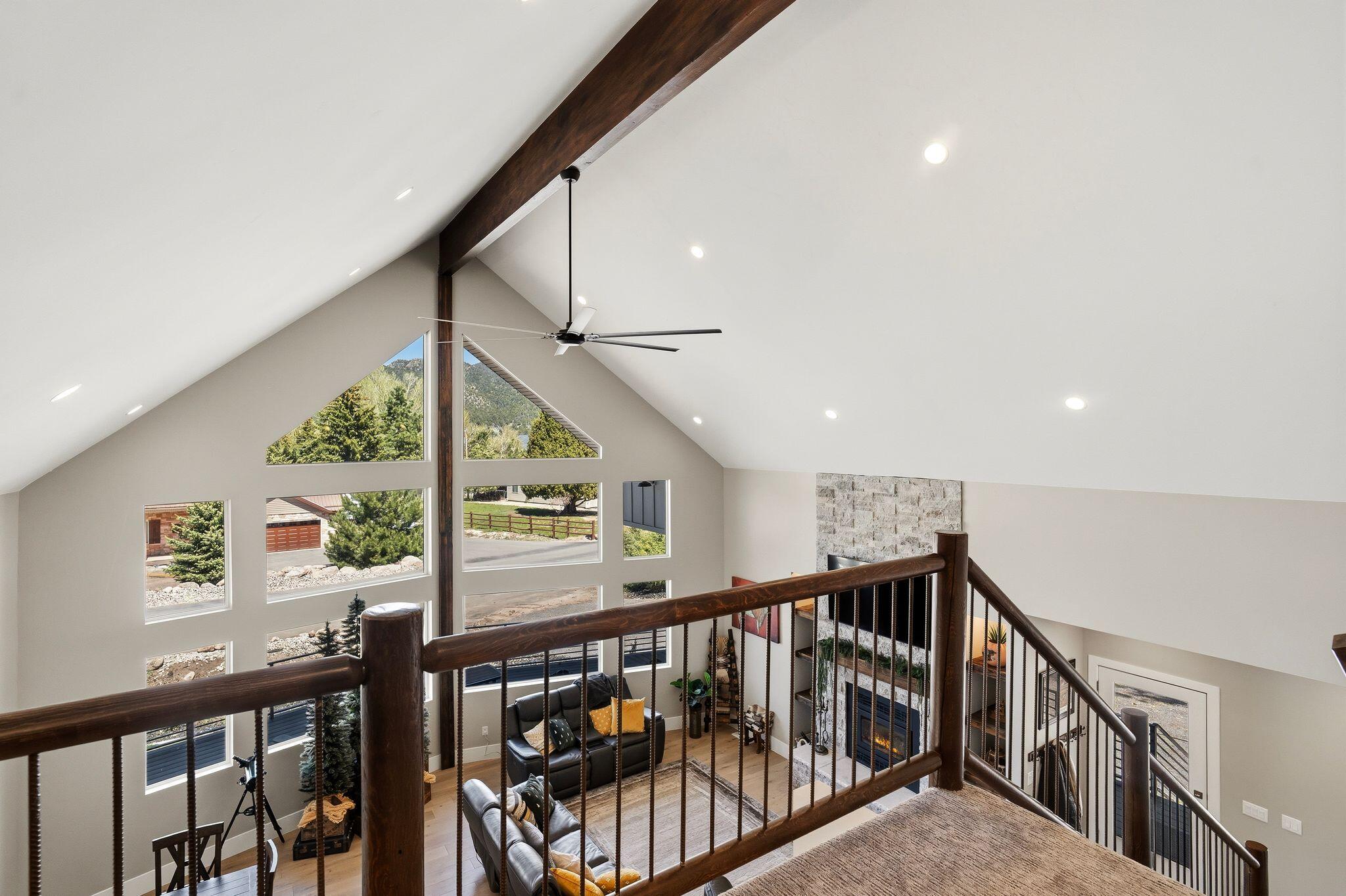 MOUNTAIN VIEW ESTATES - Residential