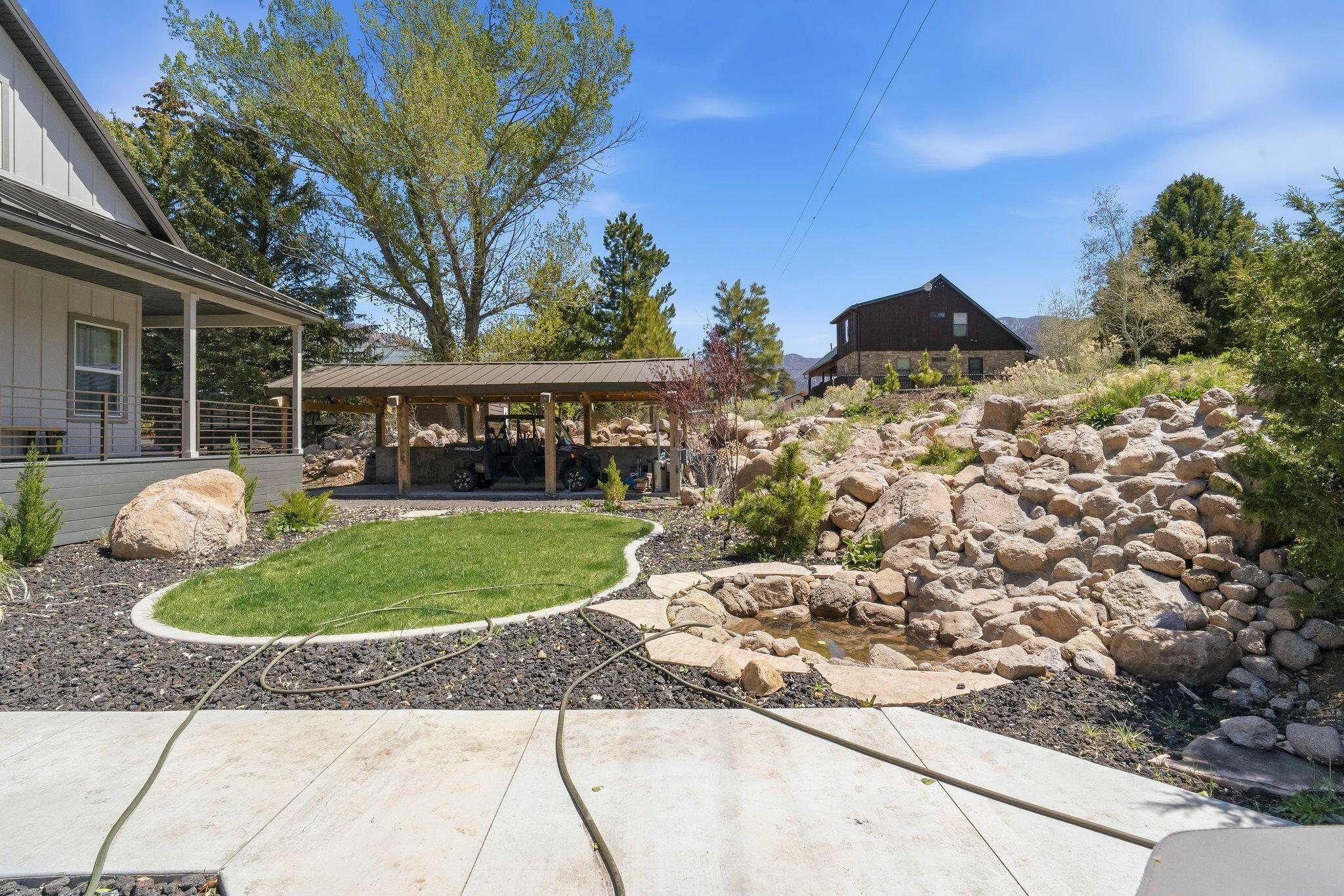 MOUNTAIN VIEW ESTATES - Residential