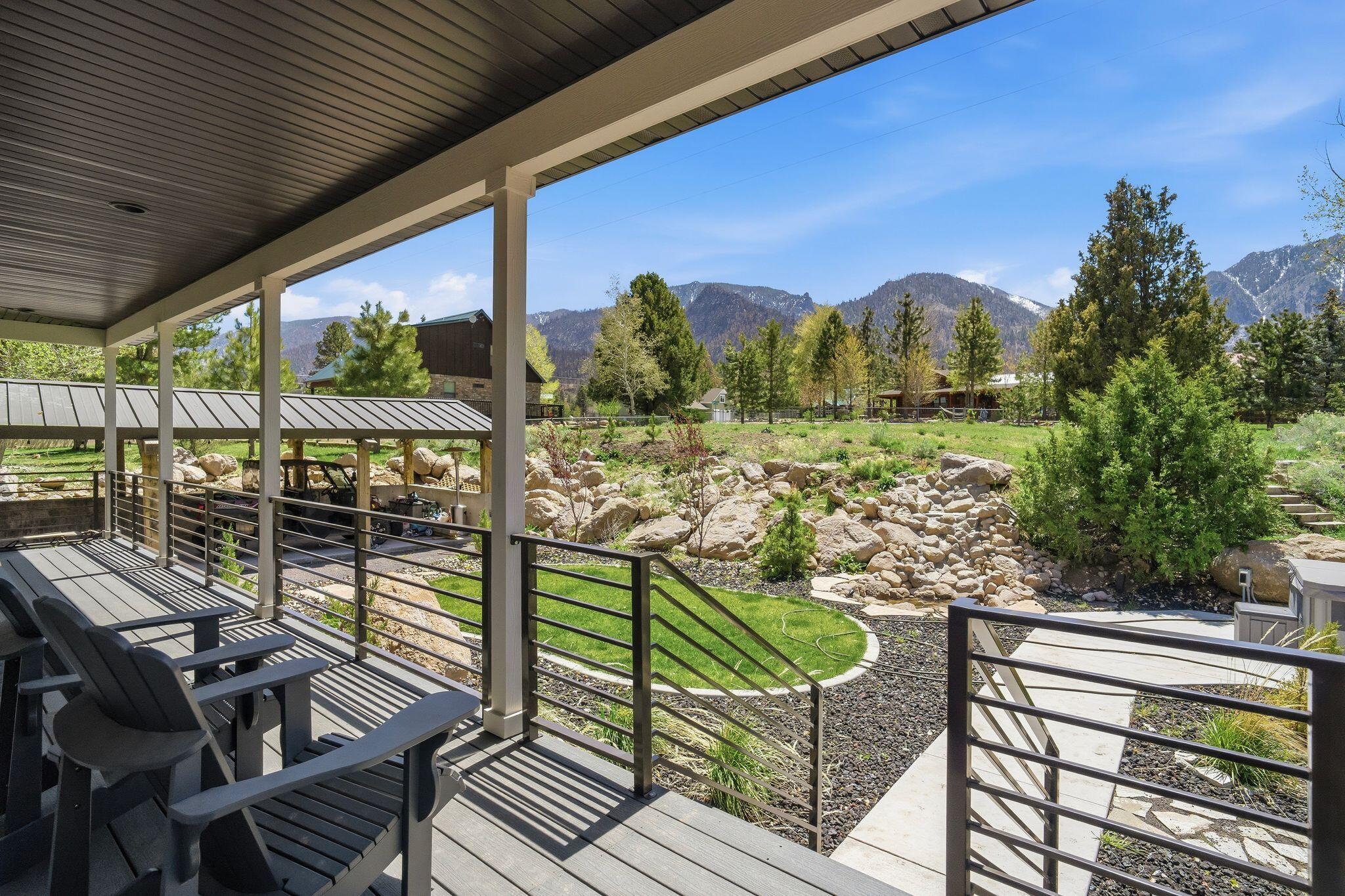 MOUNTAIN VIEW ESTATES - Residential