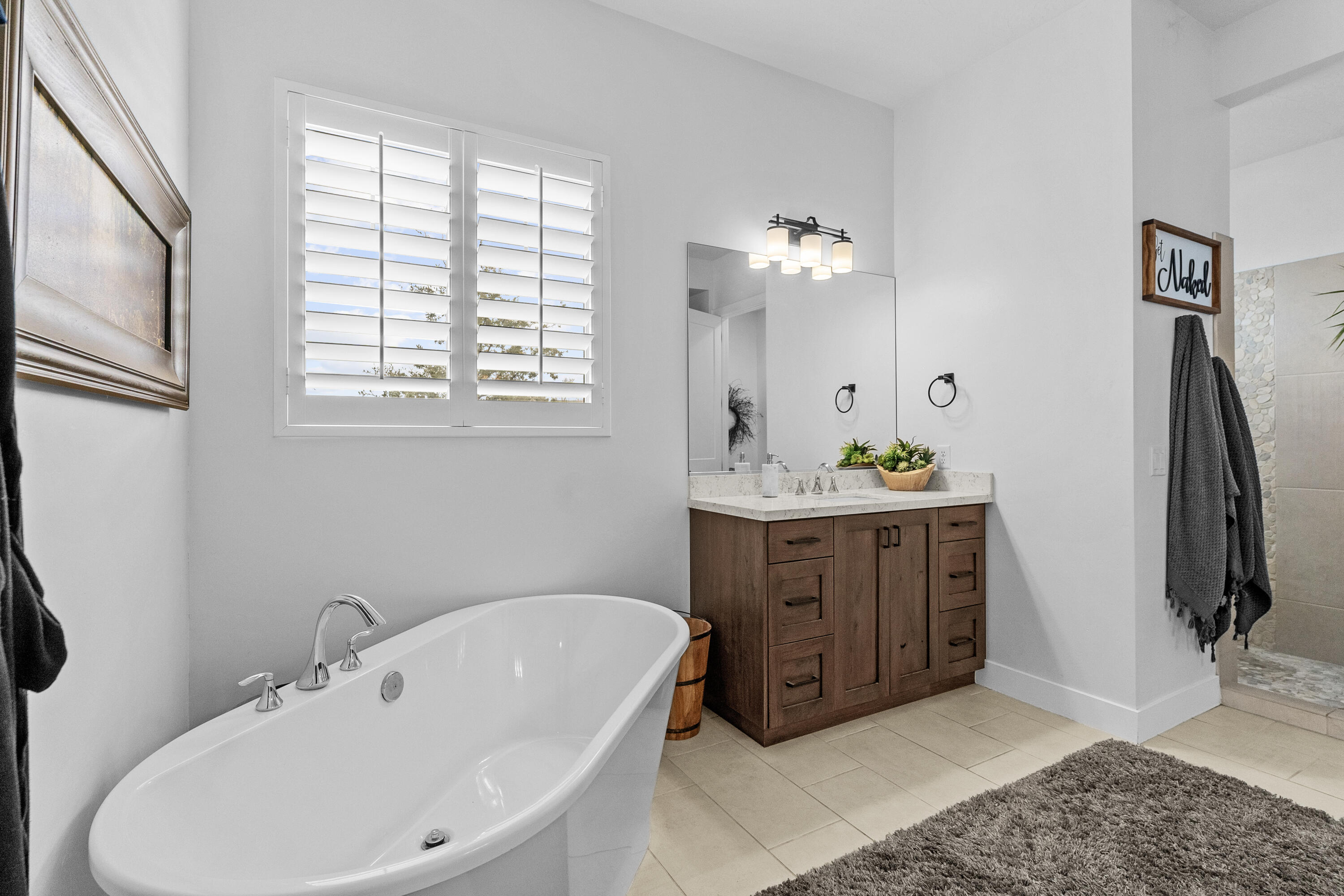 BRIDLE GATE ESTATES - Residential