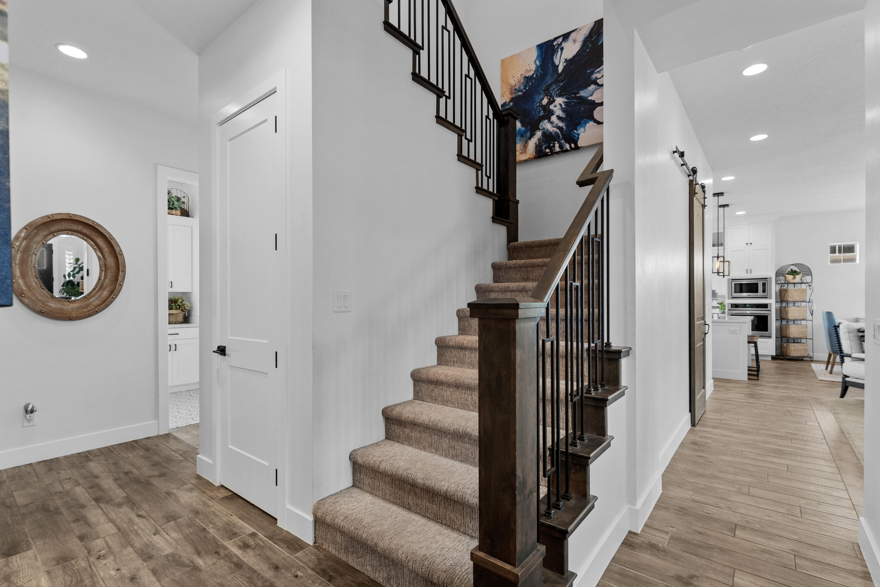 BRIDLE GATE ESTATES - Residential