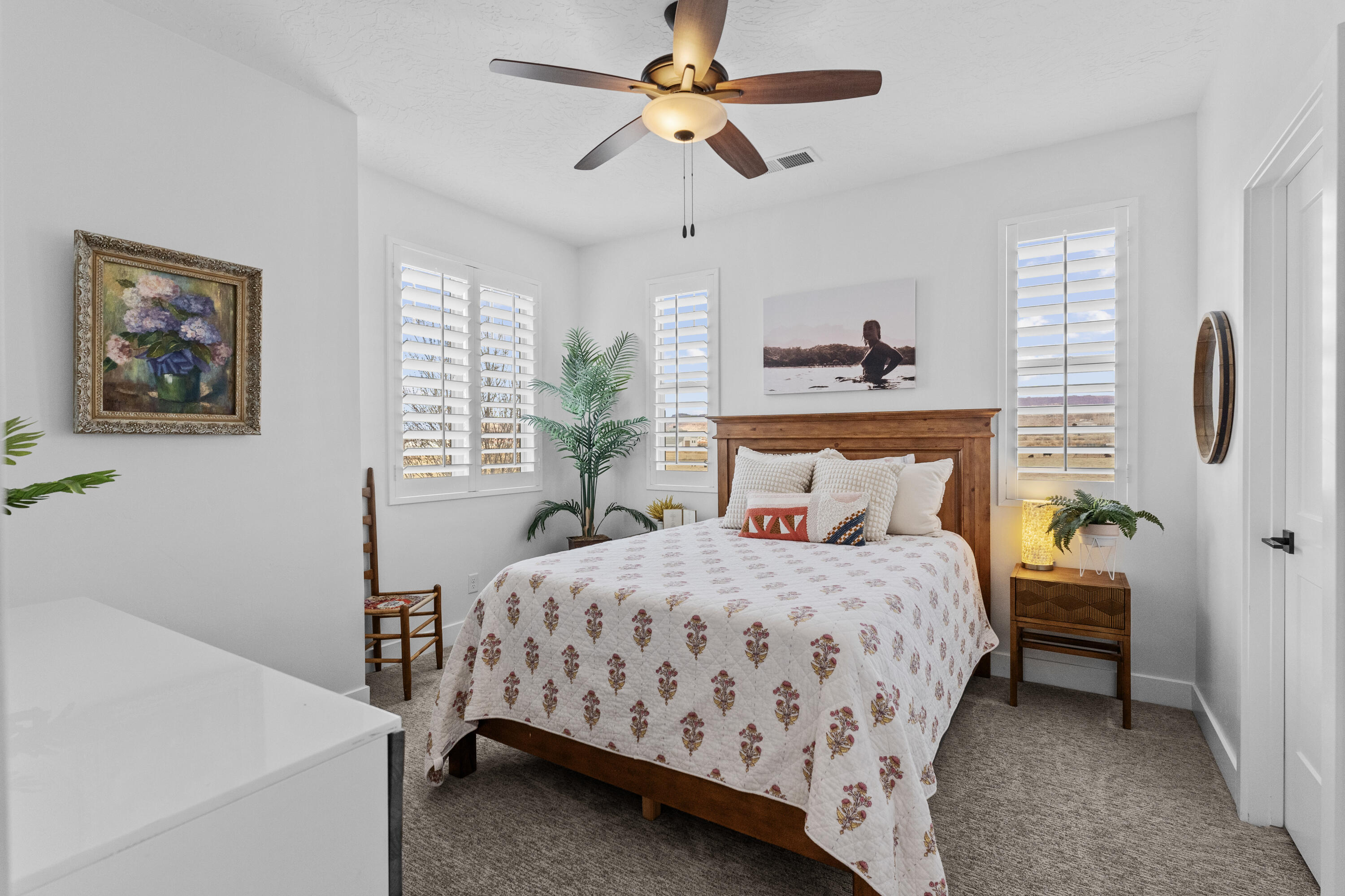 BRIDLE GATE ESTATES - Residential
