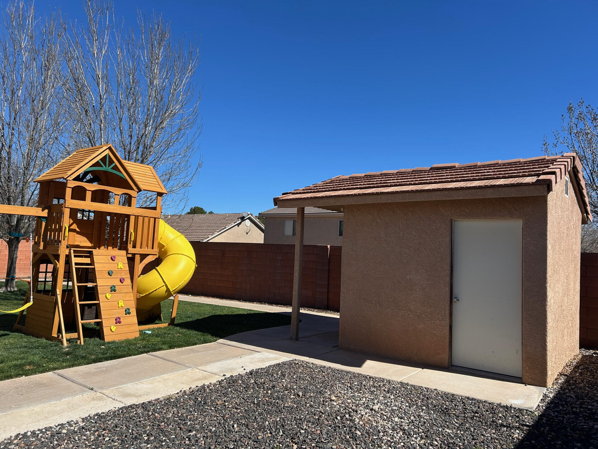 CANTERWOOD ESTATES - Residential