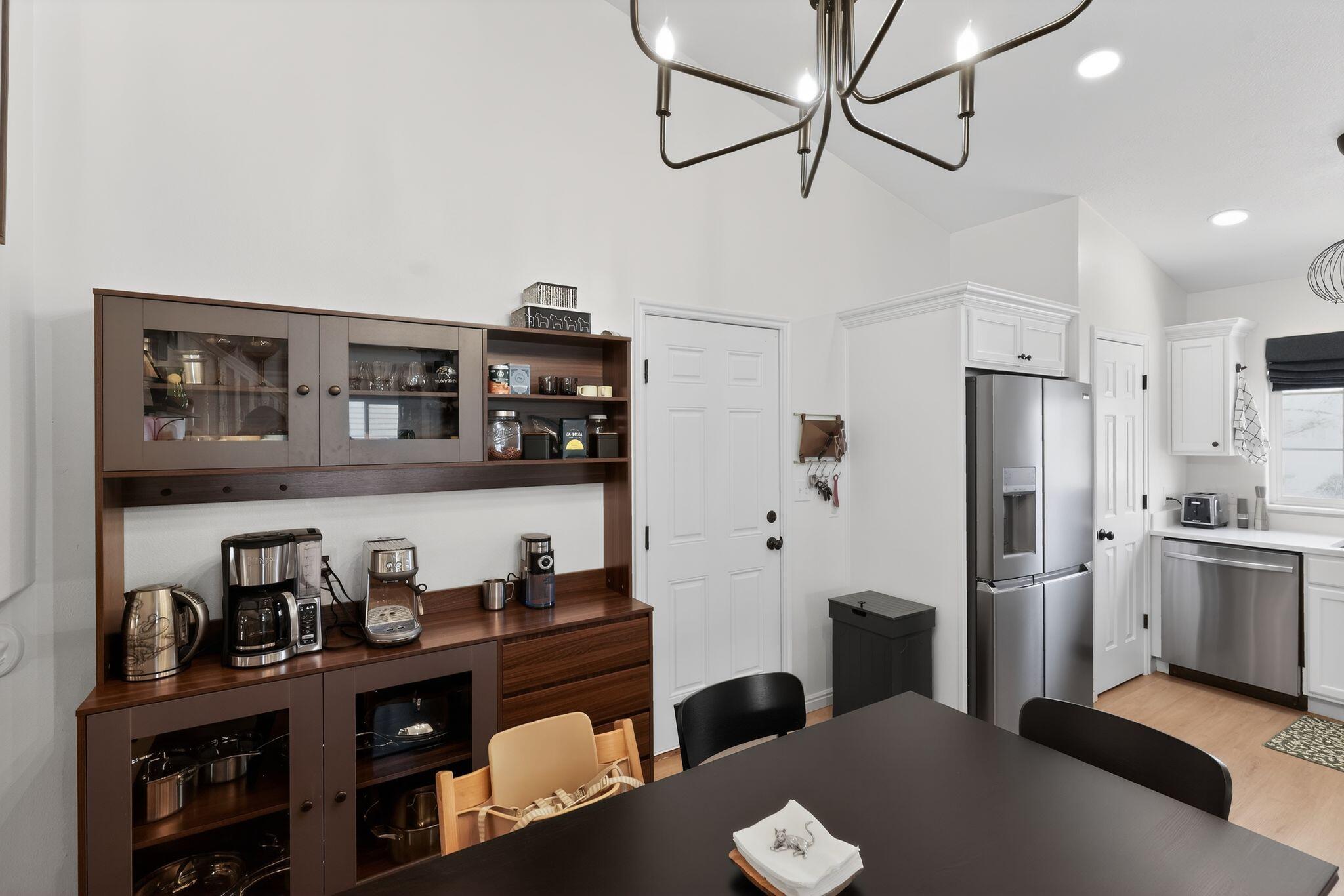 CANTERWOOD ESTATES - Residential