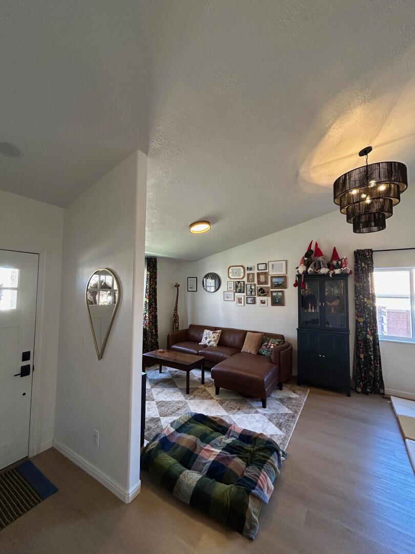 CANTERWOOD ESTATES - Residential