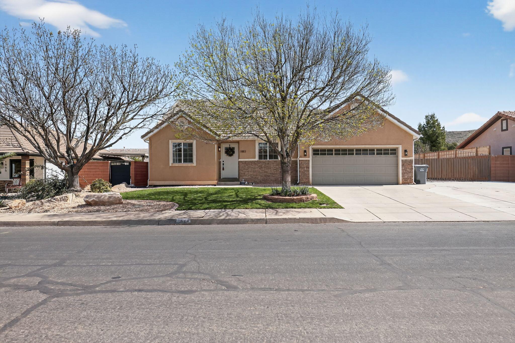 CANTERWOOD ESTATES - Residential