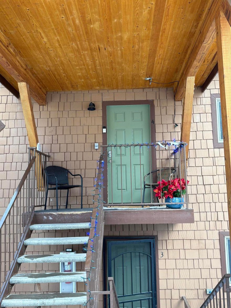 Seller is excited to work with 1031 exchanges or deals contingent on selling another property. Seller is not able to close prior to June 15th.
This Condo is the perfect mountain home. Unit has 1 bedroom, 2 bathrooms and a large loft. The back deck has amazing mountain and sunset/sunrise views. All appliances stay. This unit has a new water heater, new washer/dryer, new range, new dishwasher and new baseboard heaters. The beautiful chandeliers also stay. Personal property and wall hangings are not included in sale of property.