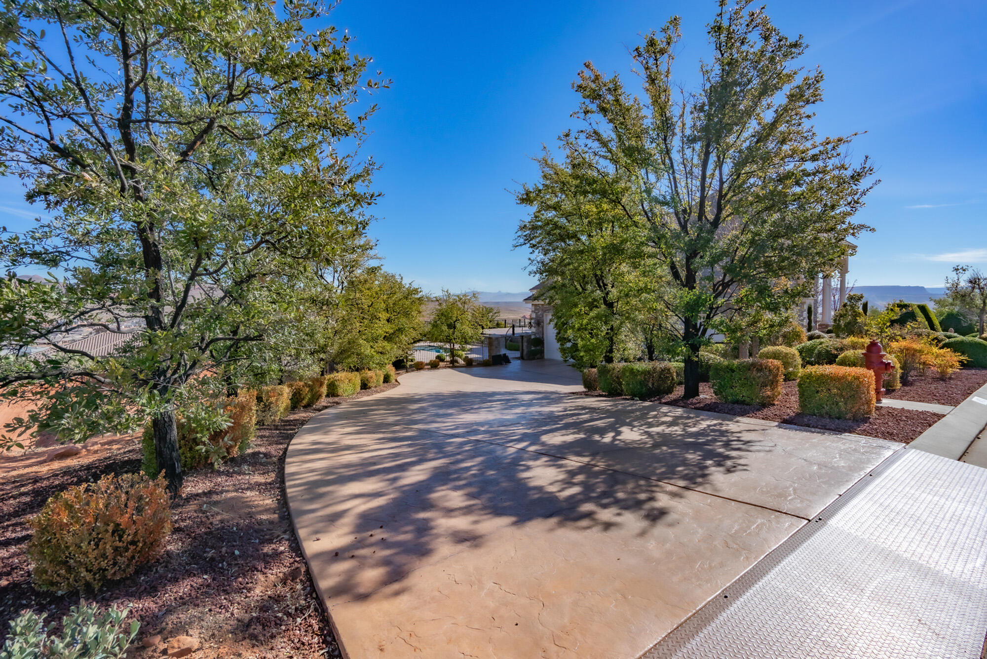 NORTHBRIDGE ESTATES - Residential