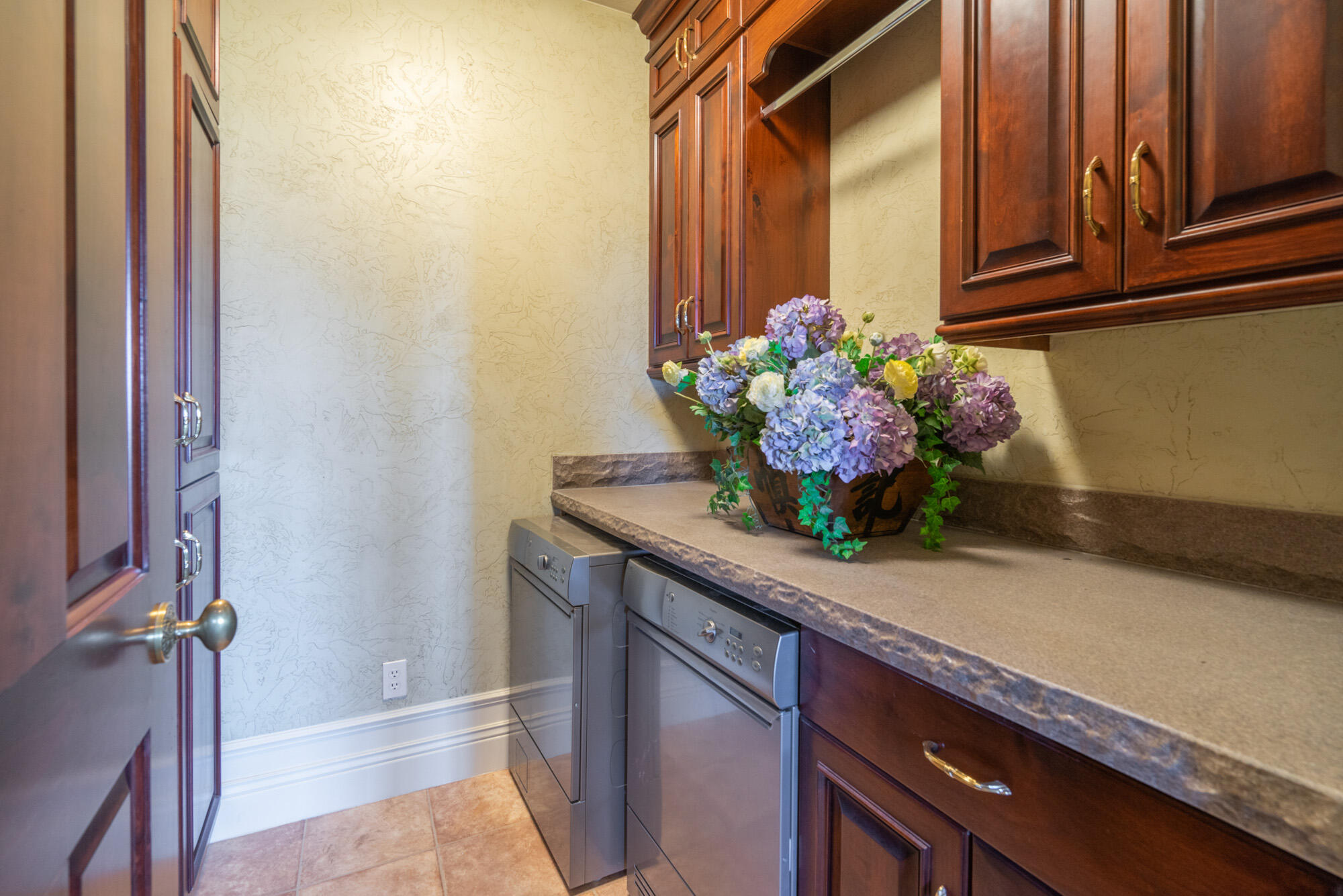 NORTHBRIDGE ESTATES - Residential