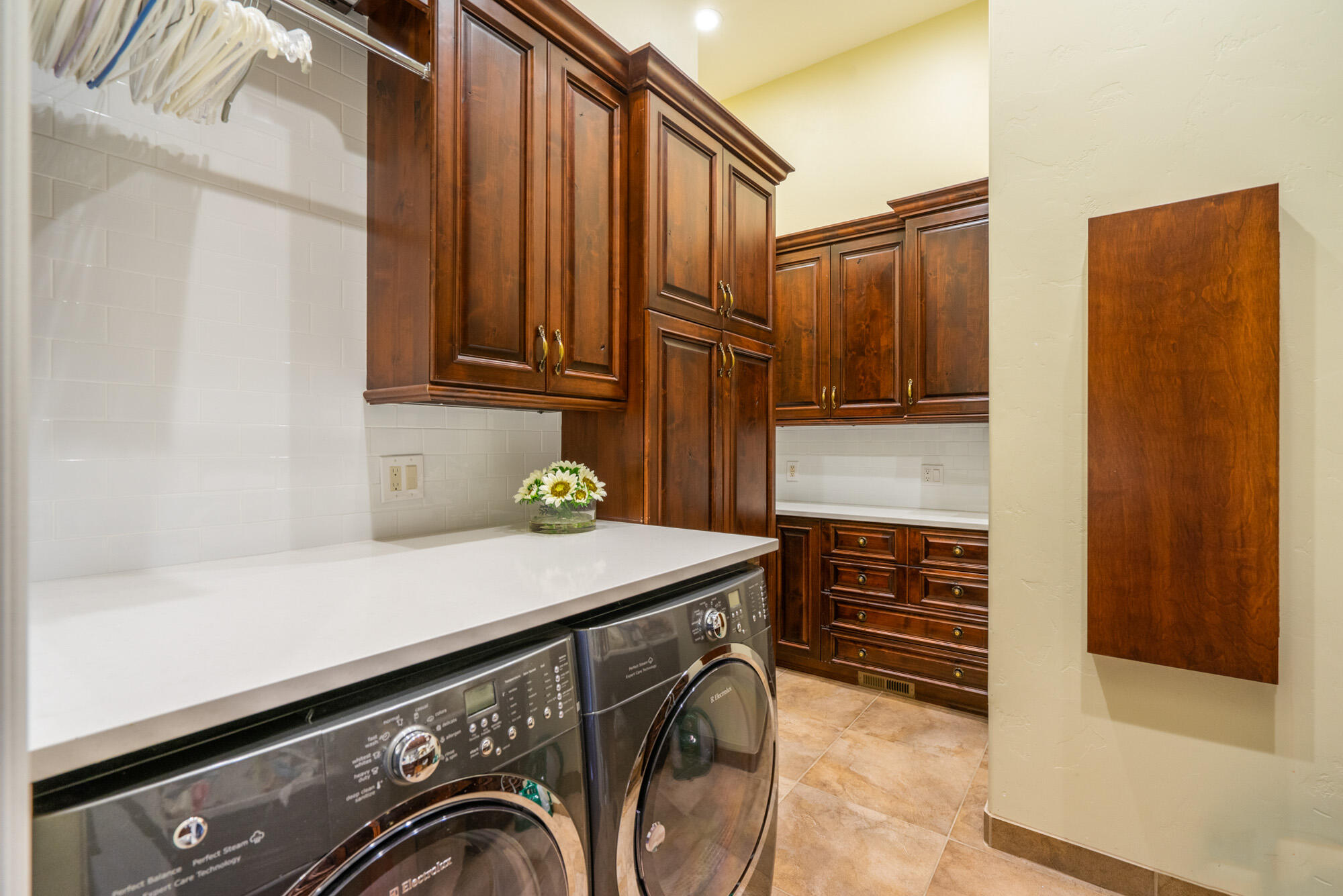 NORTHBRIDGE ESTATES - Residential