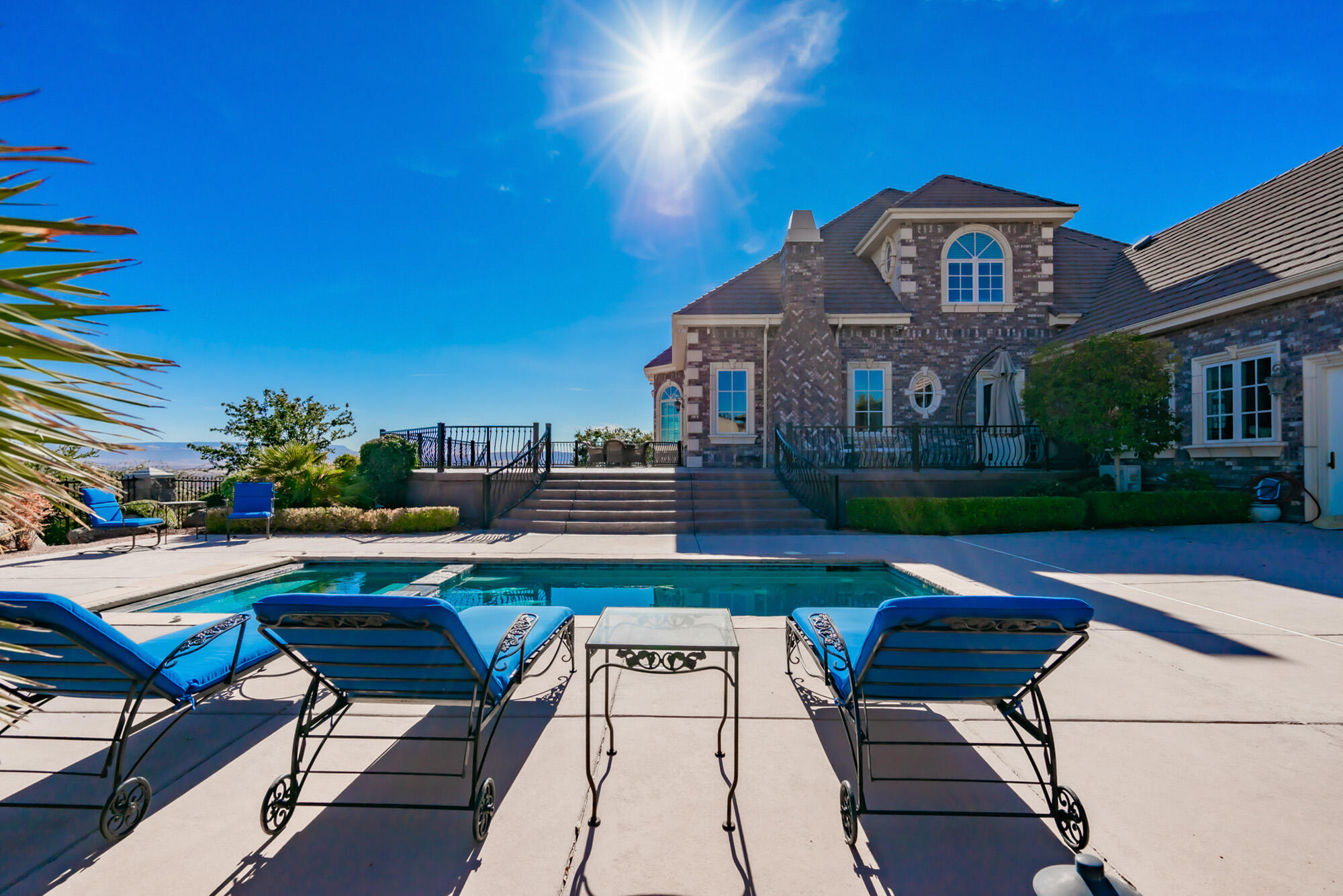 NORTHBRIDGE ESTATES - Residential