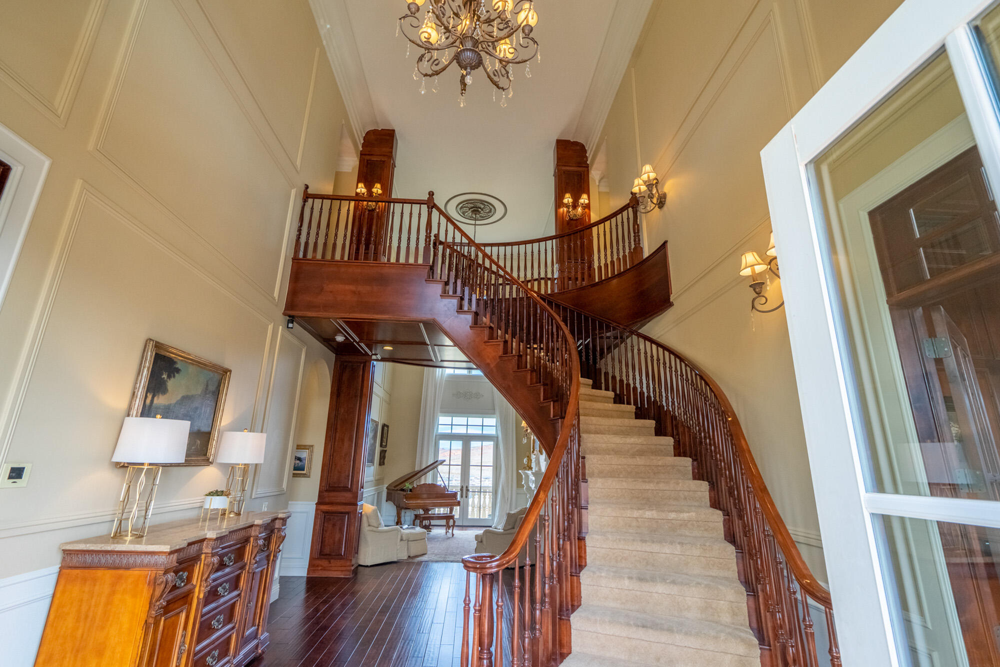 NORTHBRIDGE ESTATES - Residential