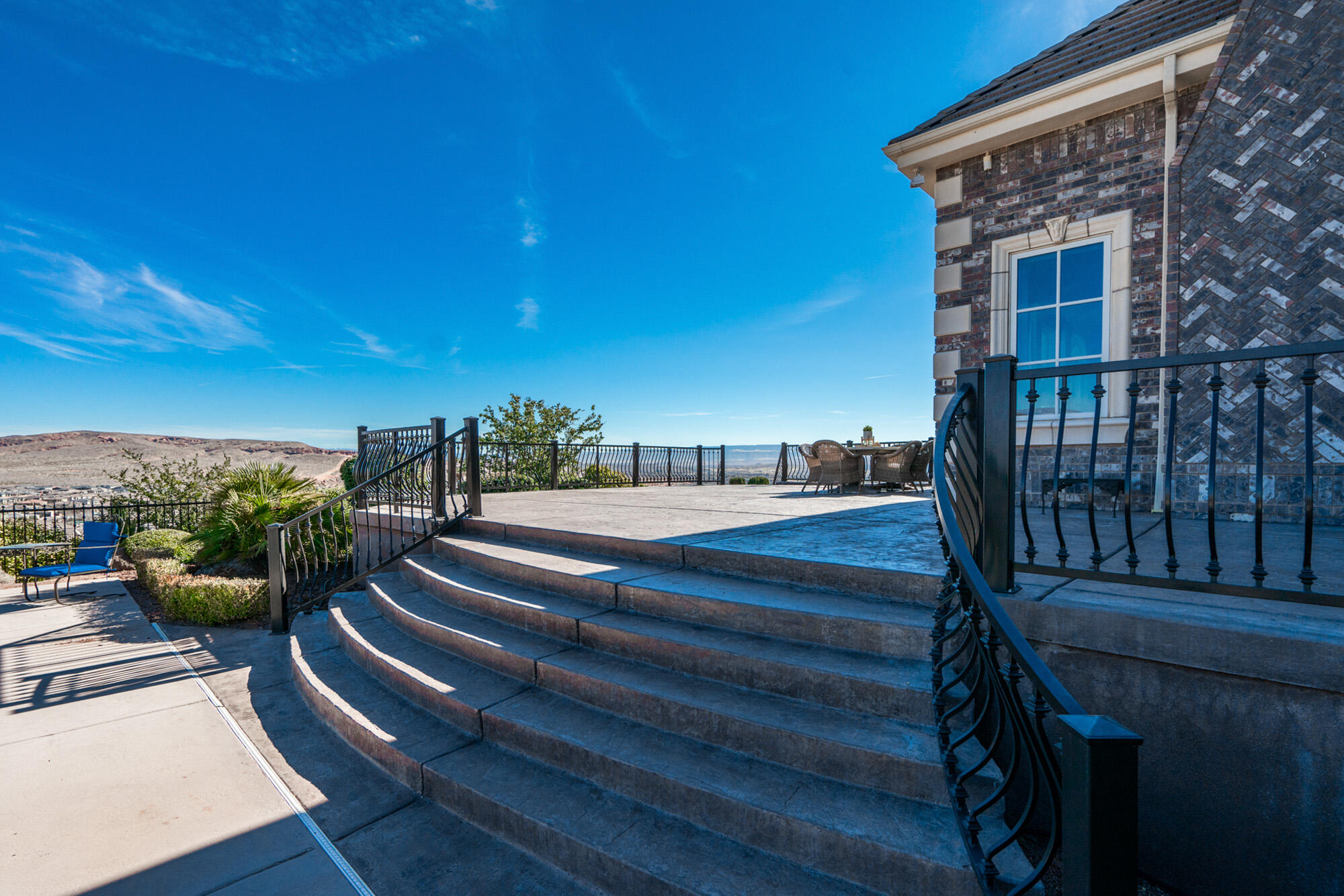 NORTHBRIDGE ESTATES - Residential