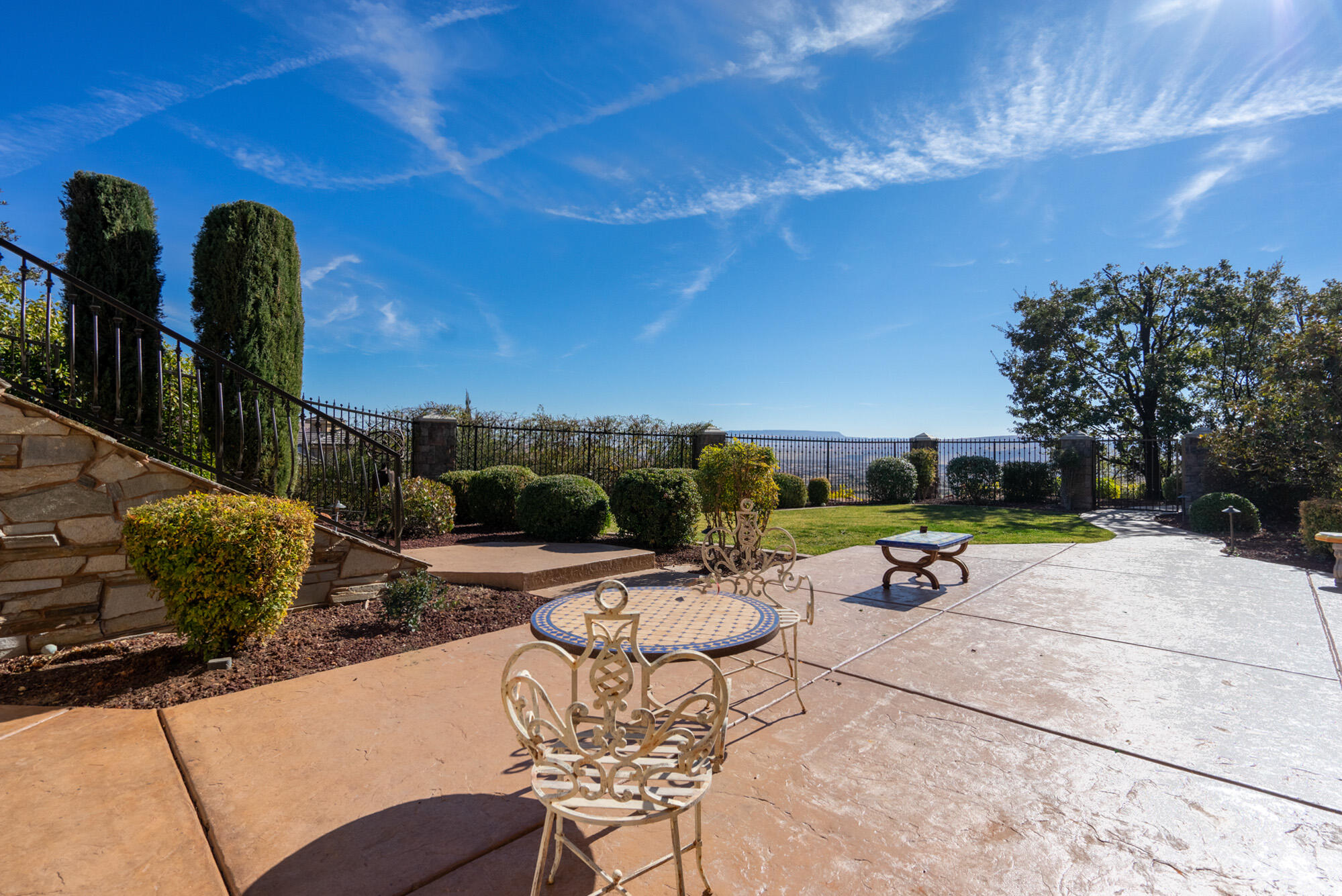 NORTHBRIDGE ESTATES - Residential