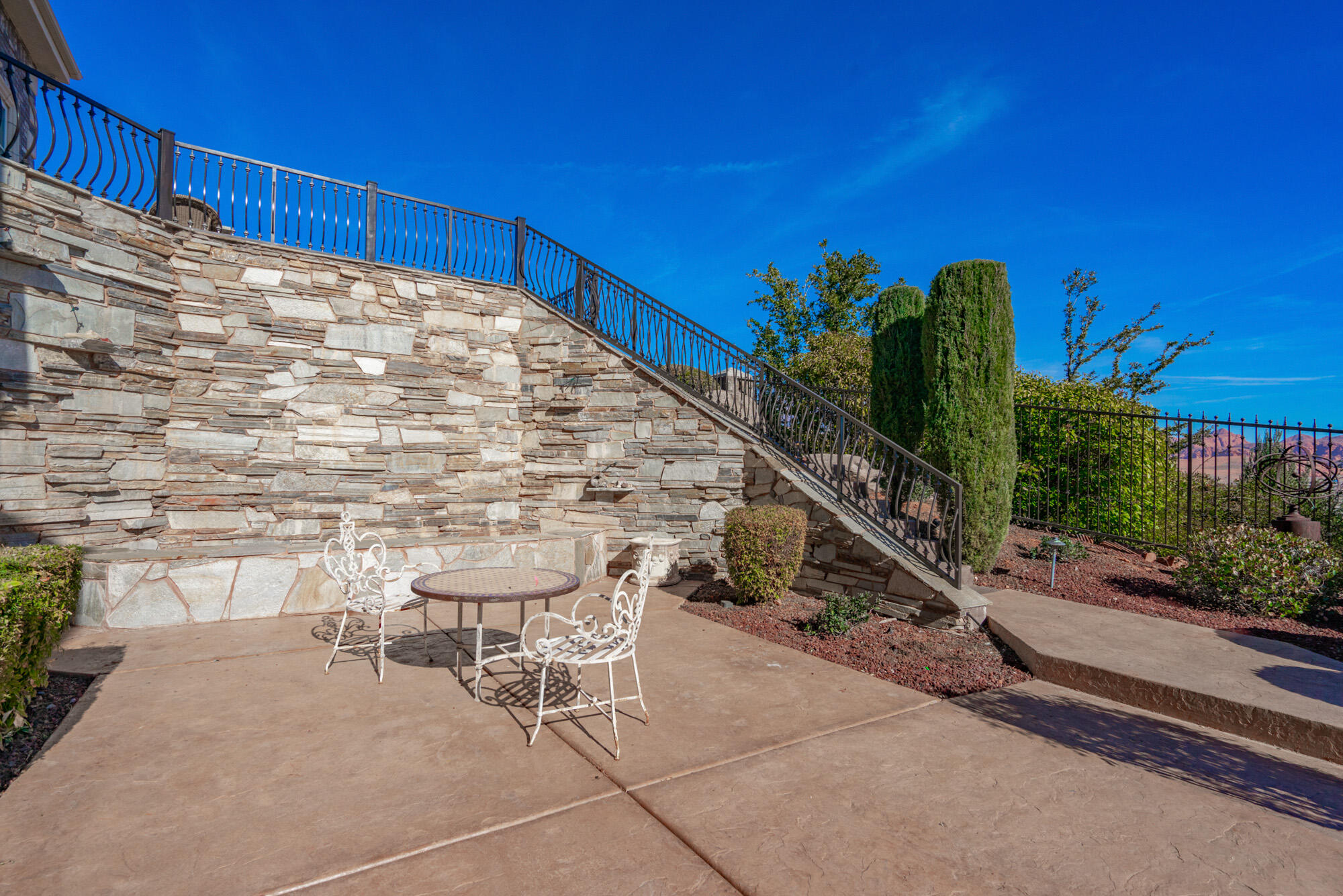 NORTHBRIDGE ESTATES - Residential