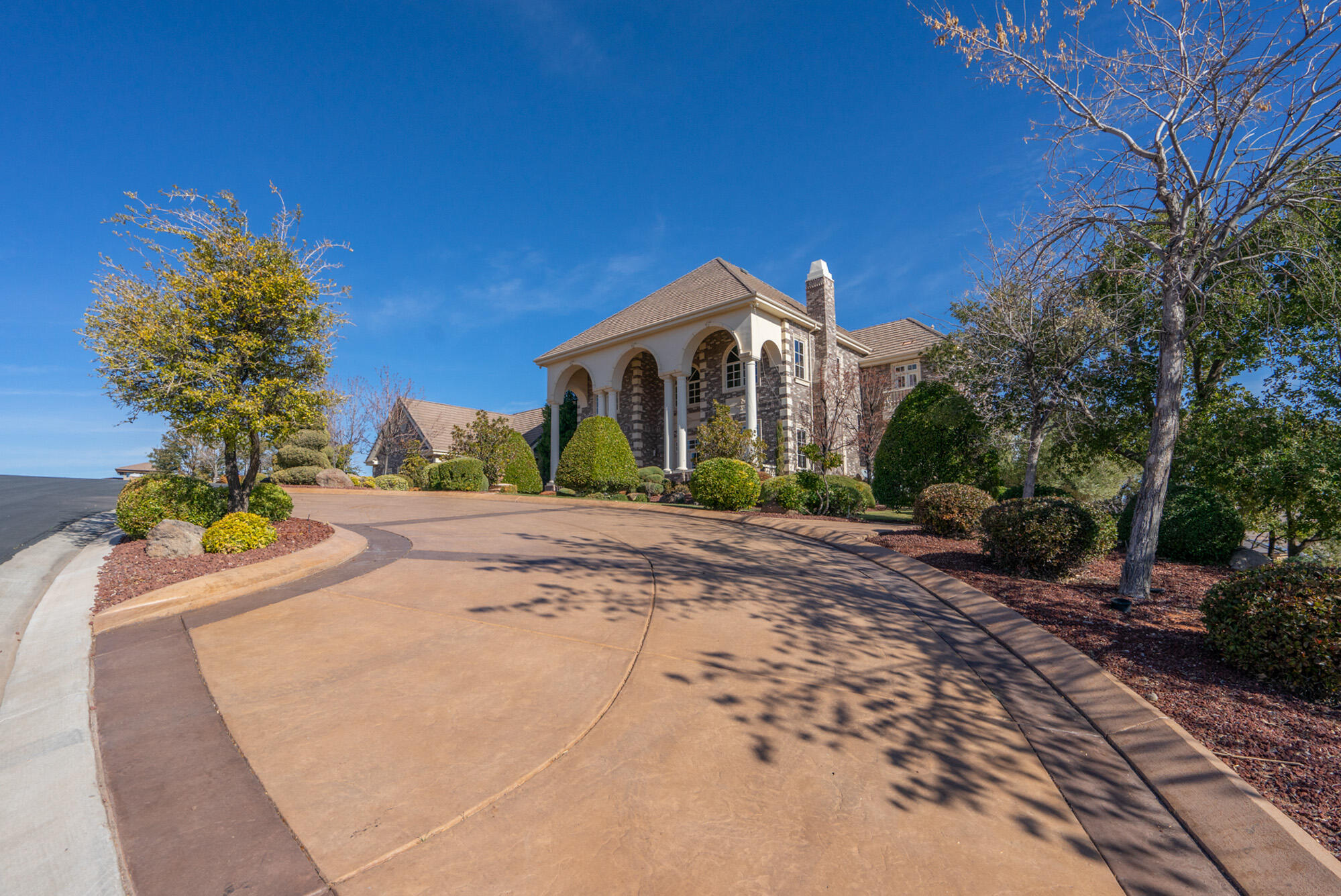 NORTHBRIDGE ESTATES - Residential