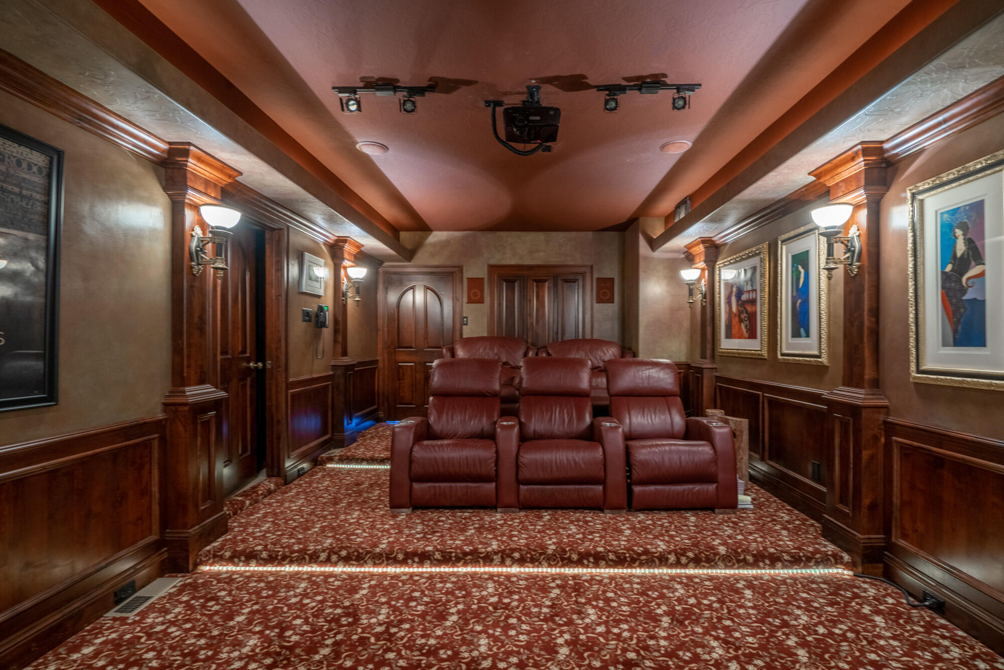 NORTHBRIDGE ESTATES - Residential