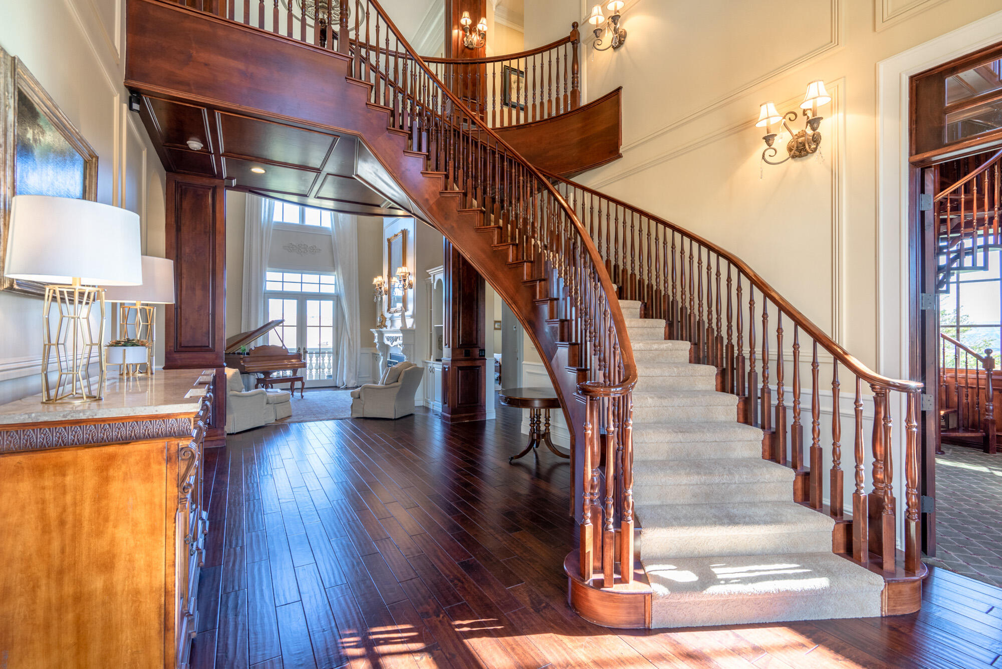 NORTHBRIDGE ESTATES - Residential