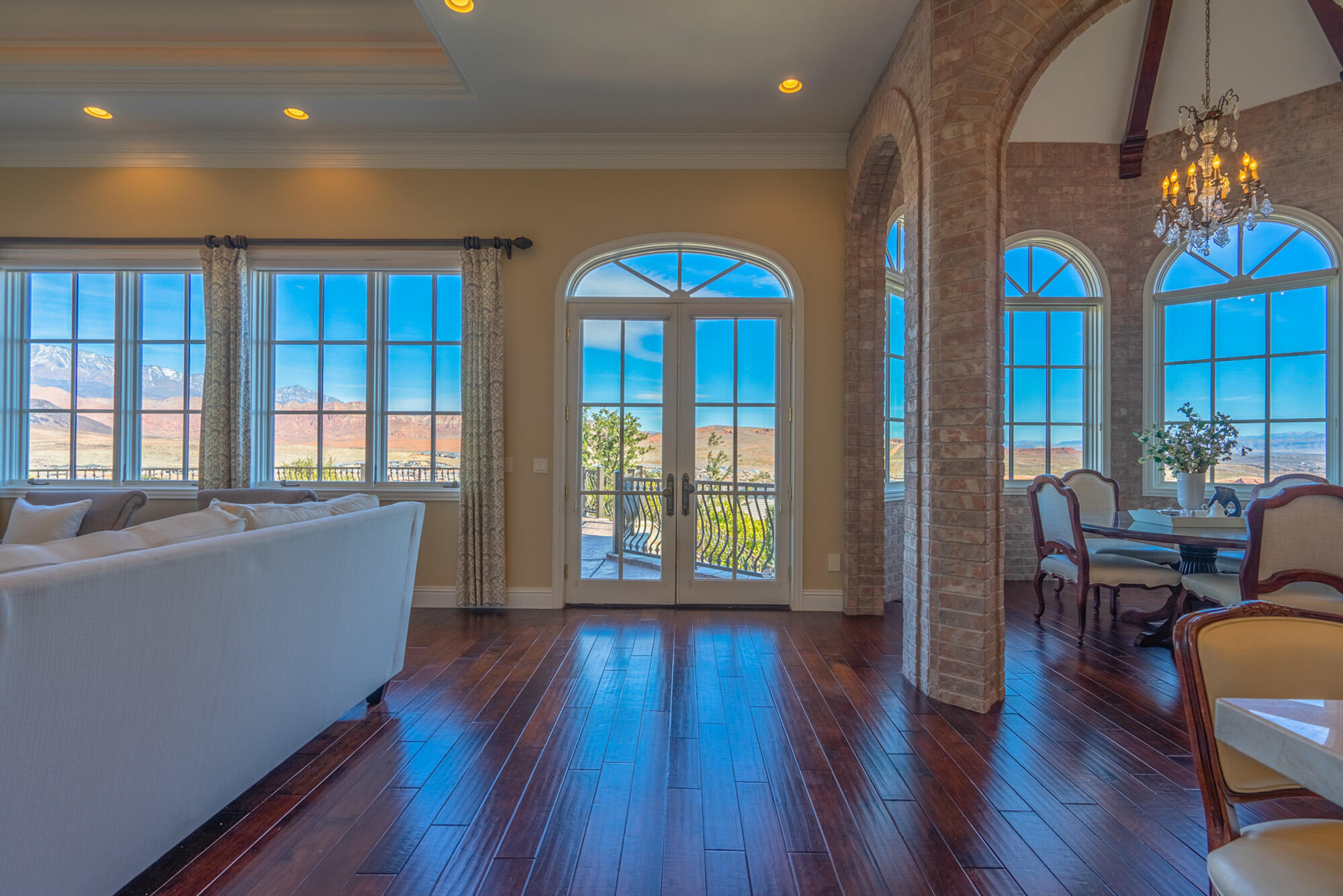 NORTHBRIDGE ESTATES - Residential