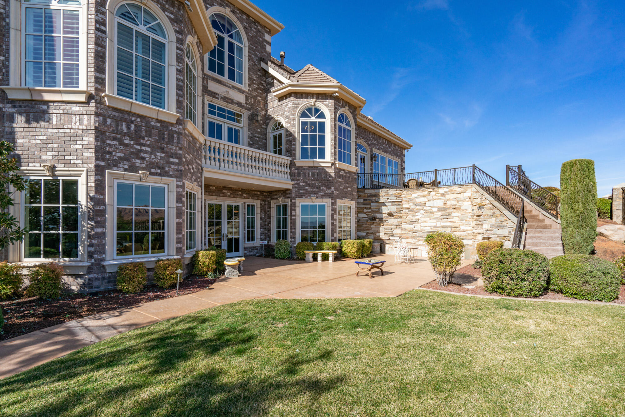 NORTHBRIDGE ESTATES - Residential