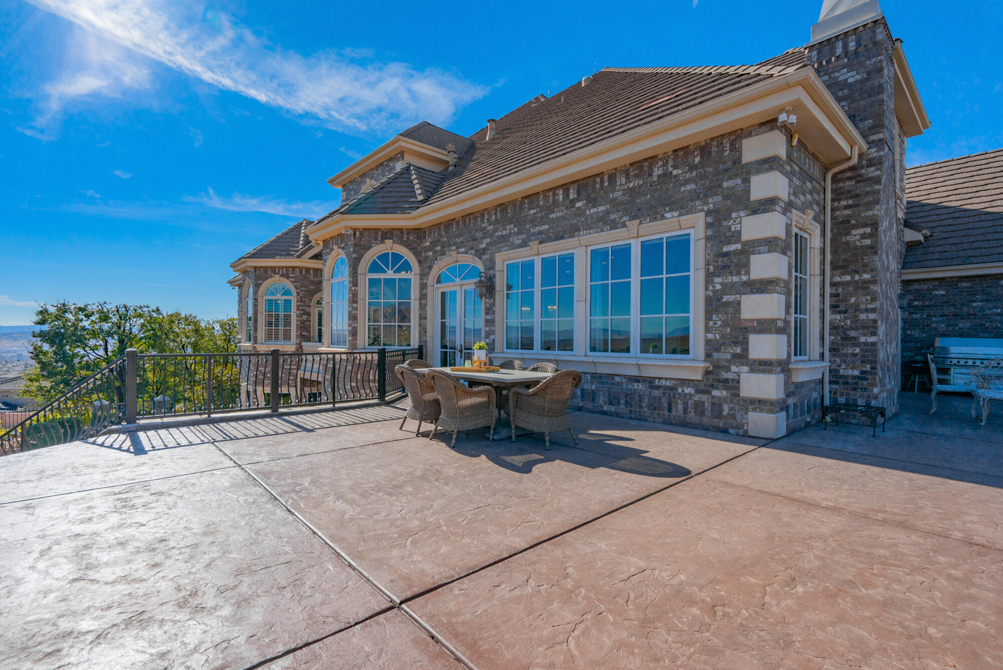 NORTHBRIDGE ESTATES - Residential