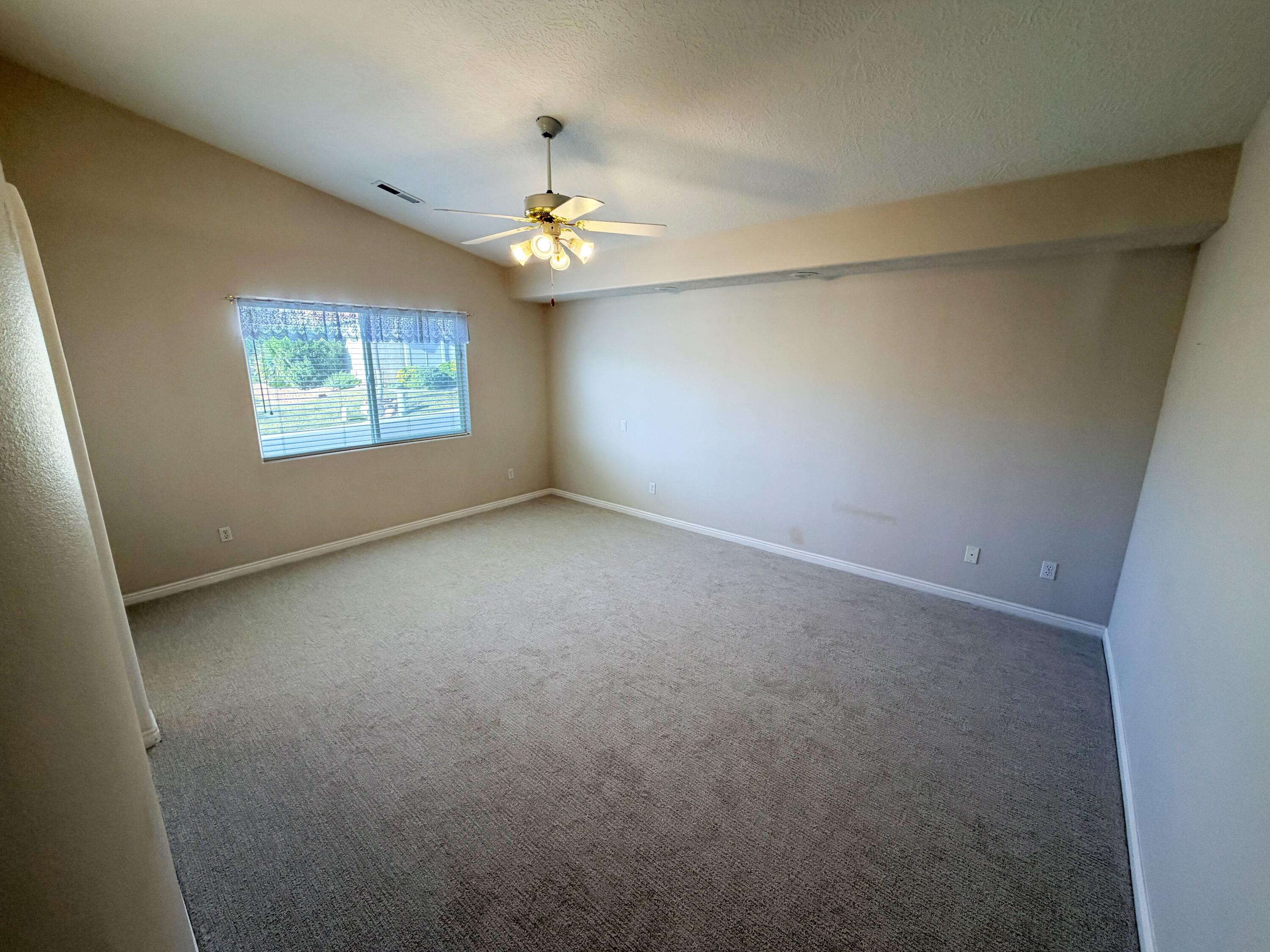 SILVERCREEK TOWNHOMES - Residential