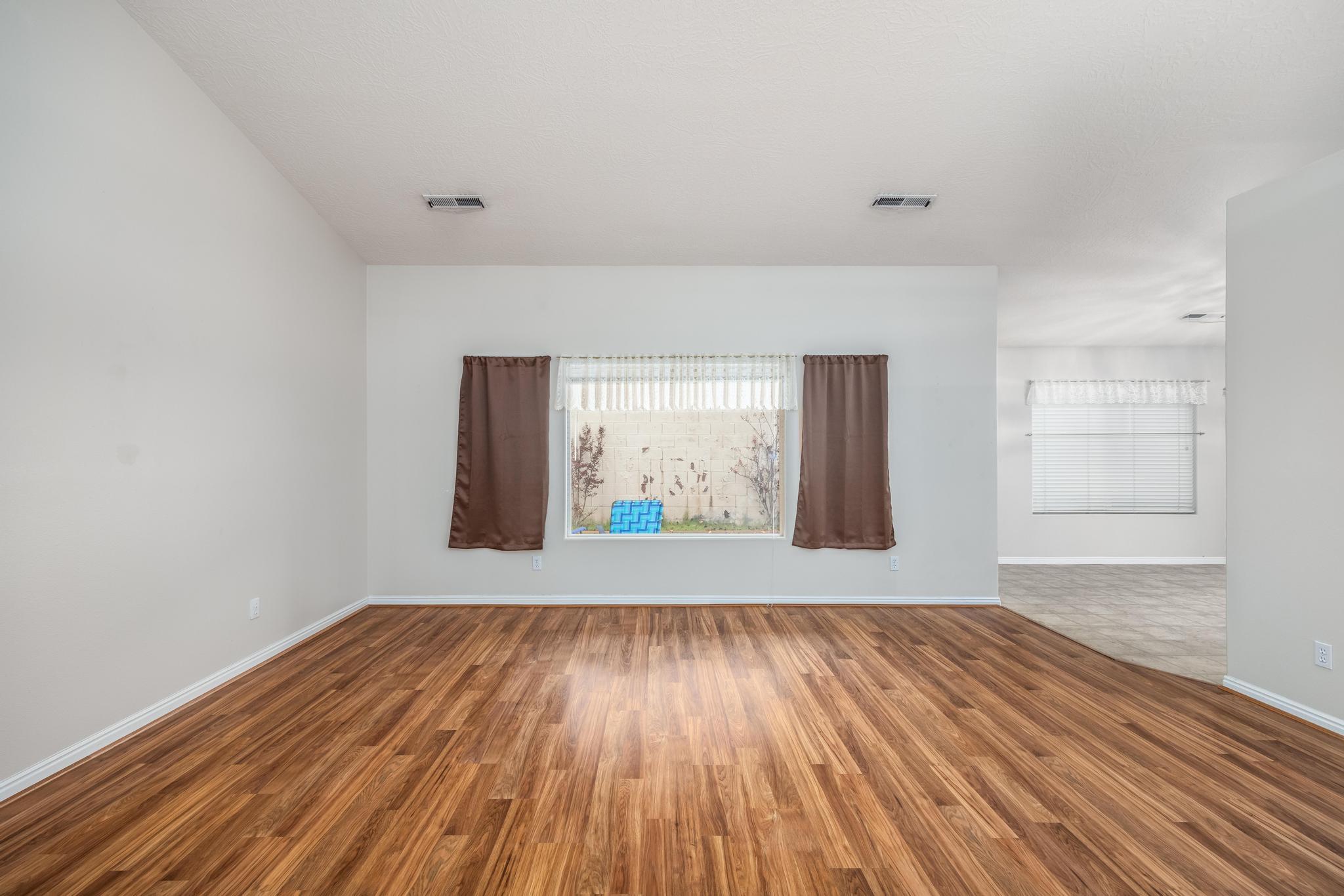 SILVERCREEK TOWNHOMES - Residential