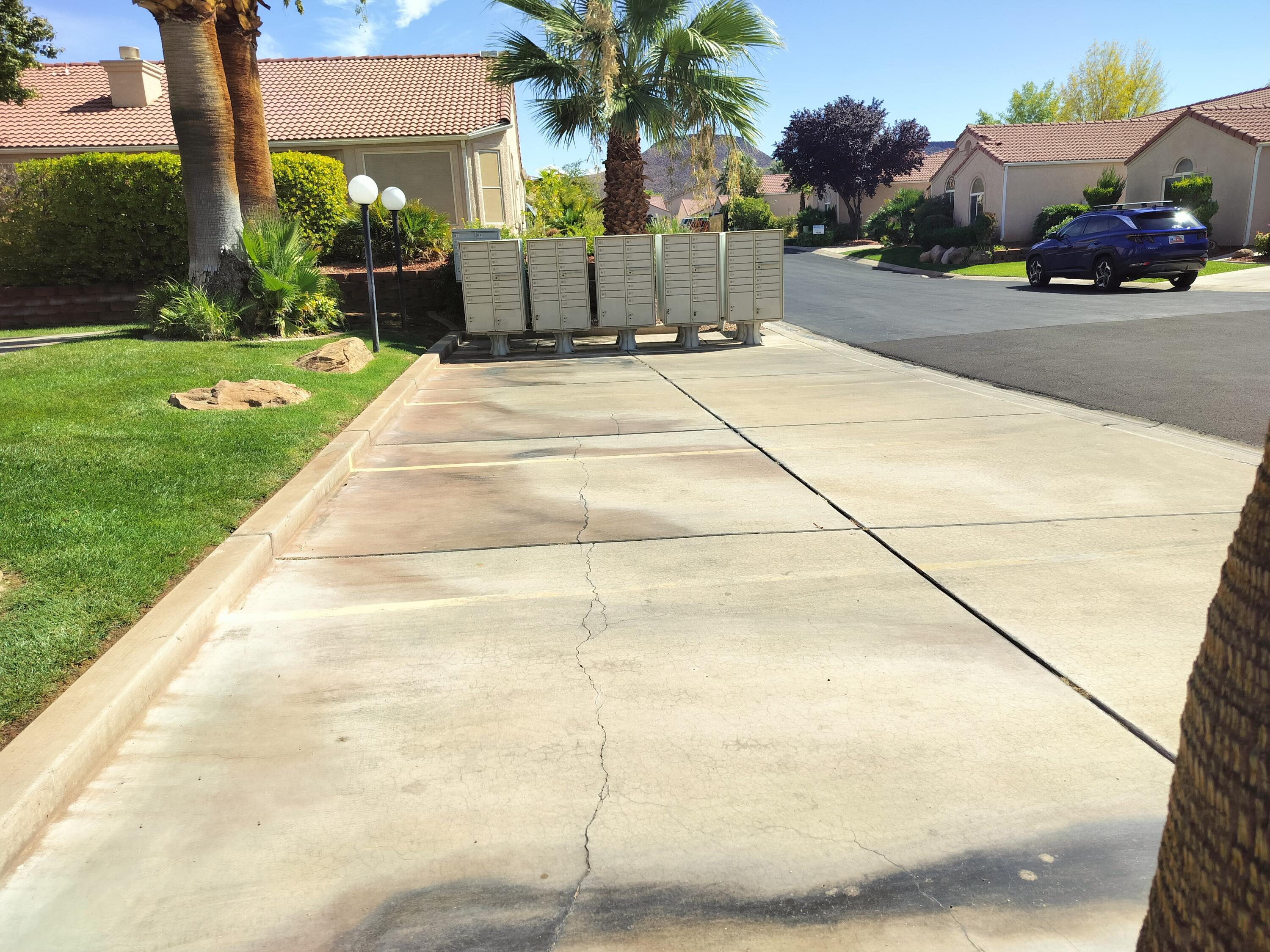 SILVERCREEK TOWNHOMES - Residential